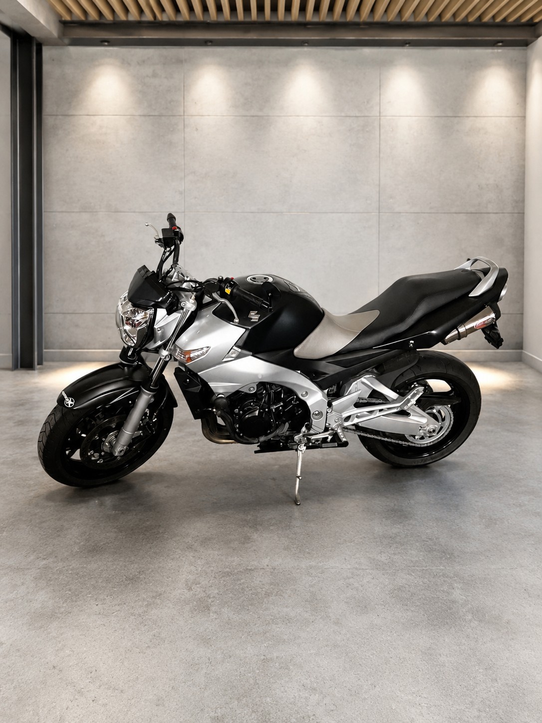 SUZUKI GSR 600 ABS K7