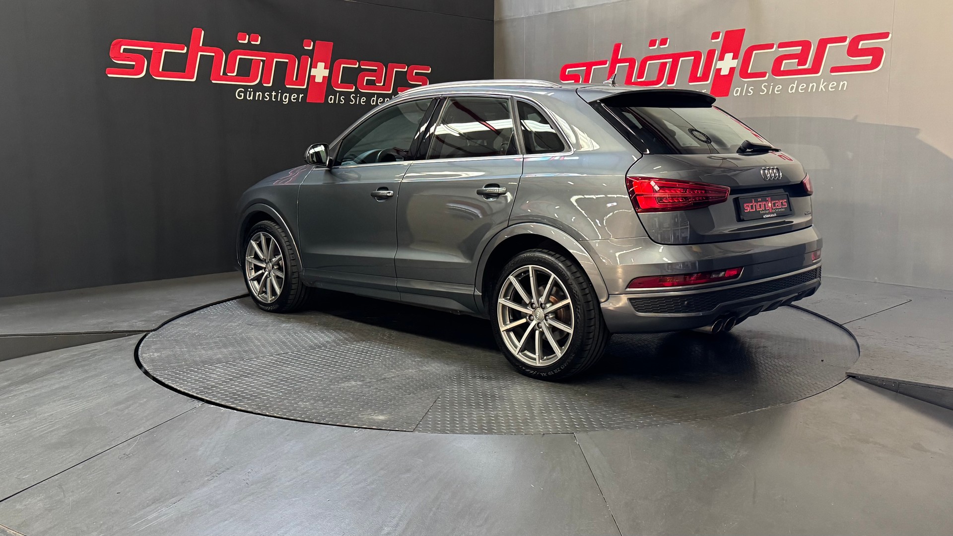 AUDI Q3 2.0 TFSI sport quattro S-tronic-showroom-element-3