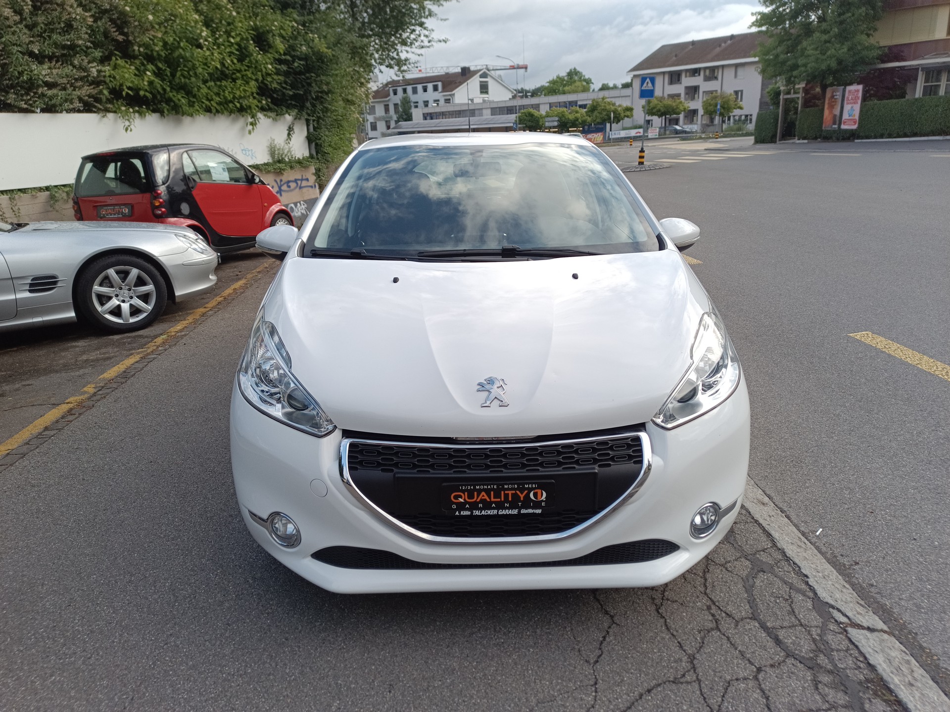 PEUGEOT 208 1.2 VTI Access-image-2