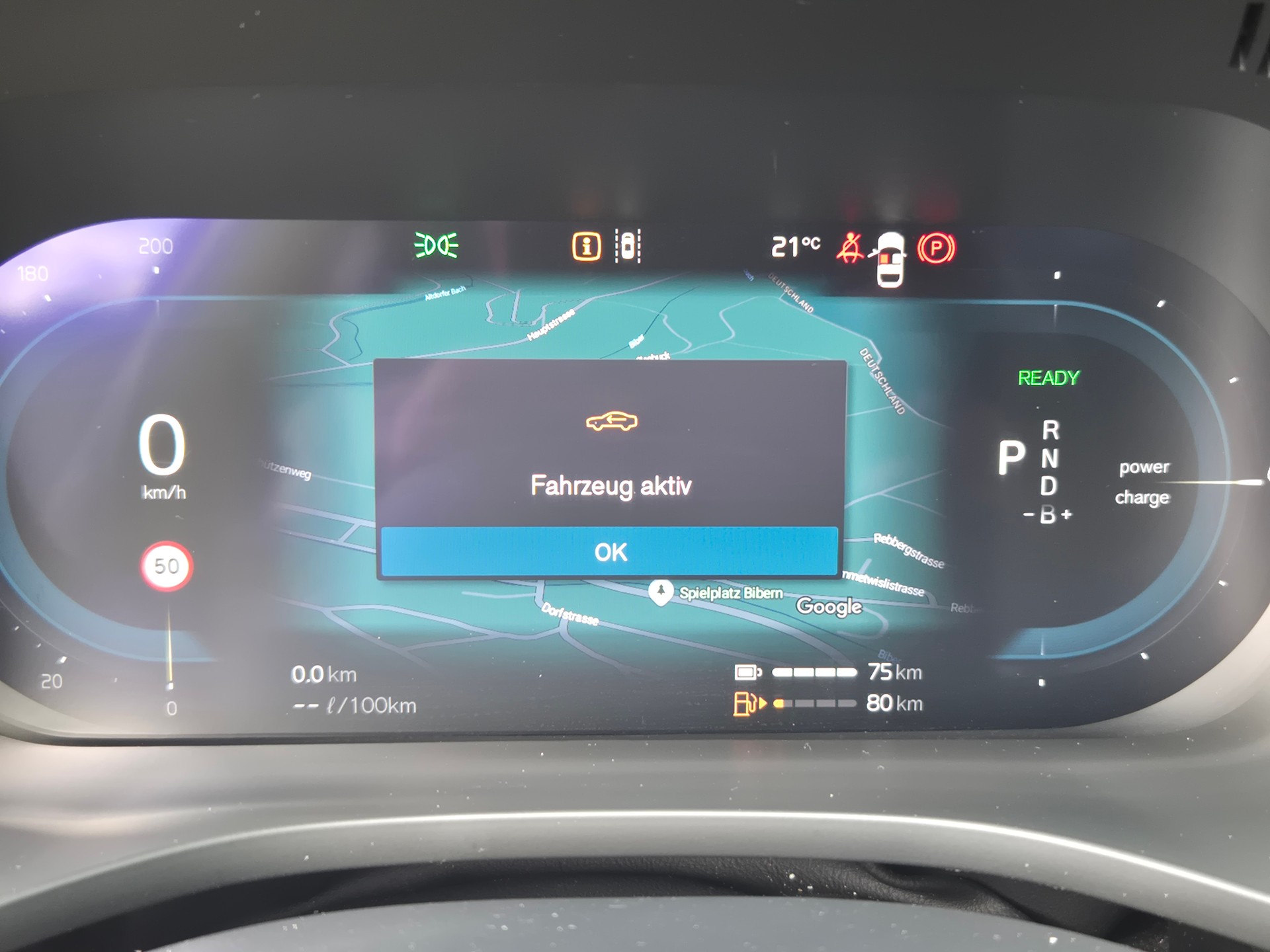 VOLVO T8 Ultimate Black Edition PLUG-IN-image-4