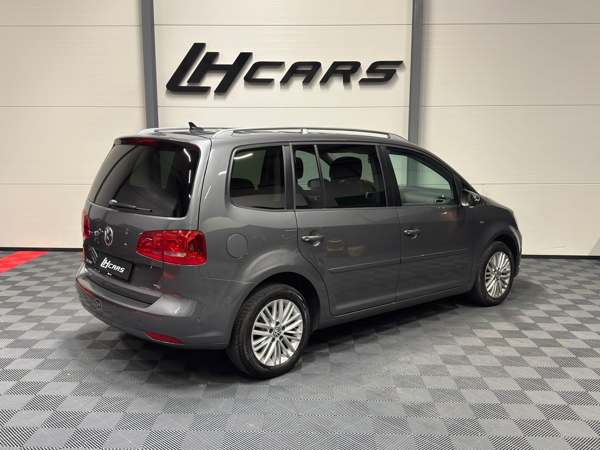 VW Touran 1.4 TSI 140 Cup DSG-image-3
