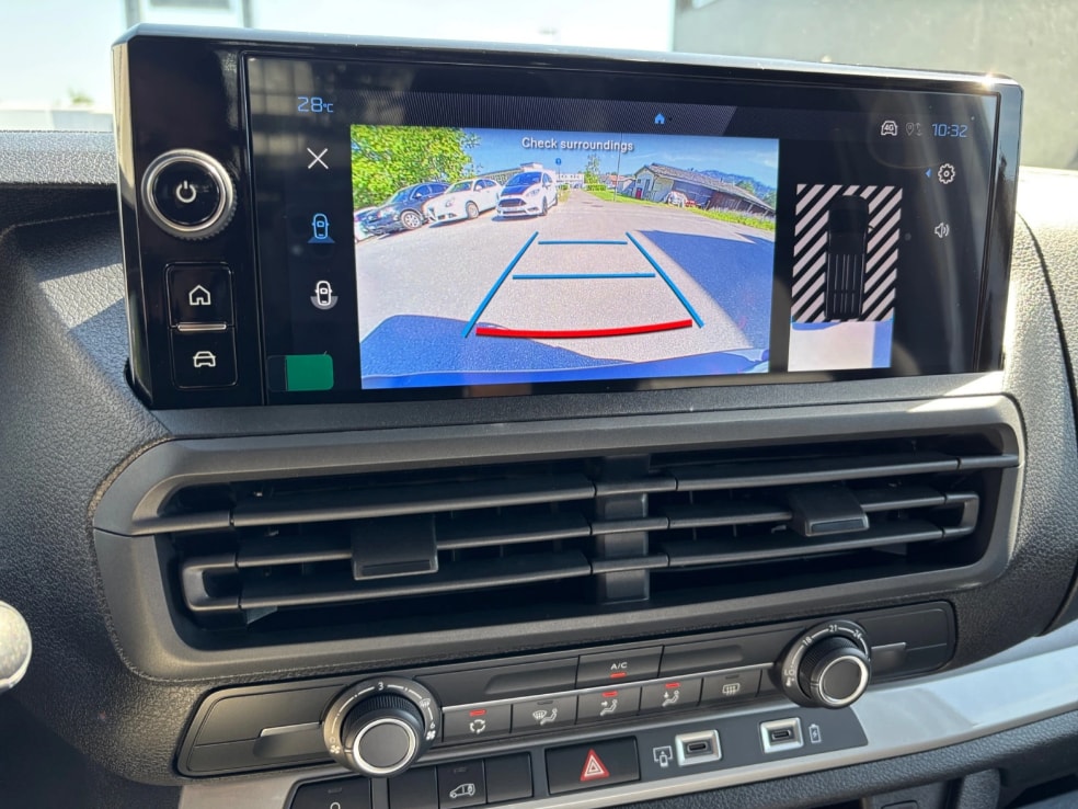 PEUGEOT Expert 1.5 BlueHDi 120 S&S Standard-image-11