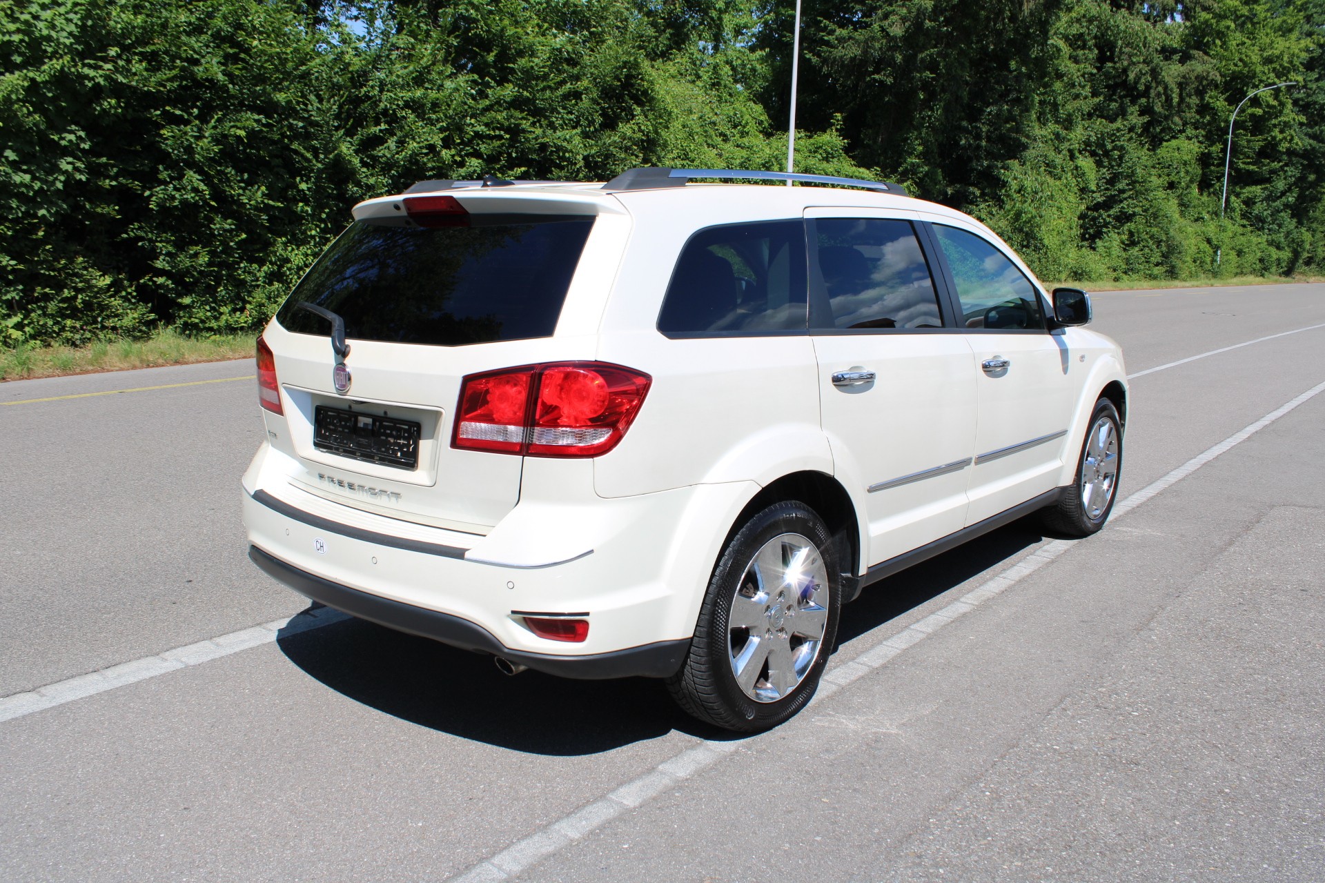 FIAT Freemont 2.0 MJ Park Avenue AWD Automat-image-3