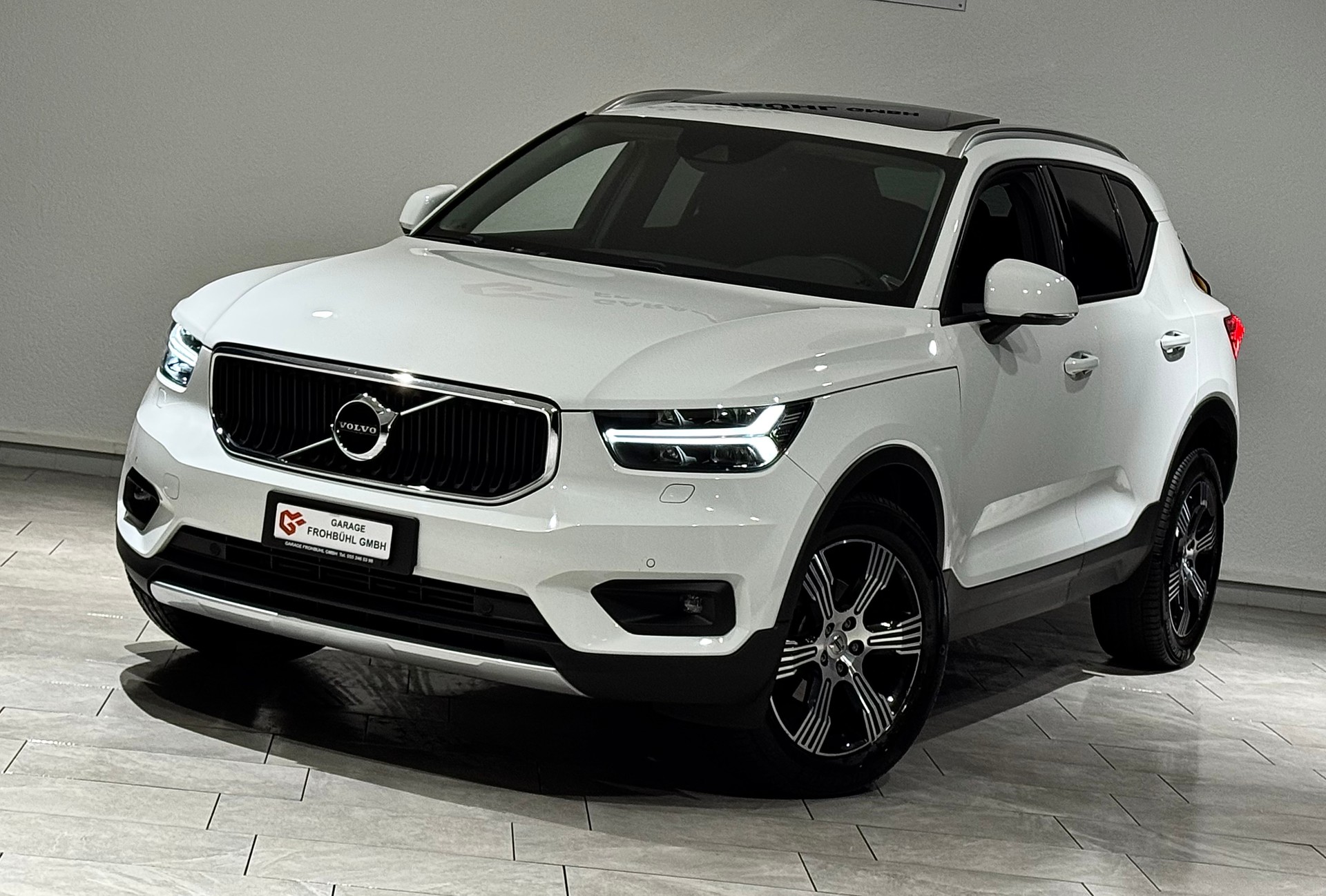 VOLVO XC40 T3 Momentum Geartronic | 1.Hand | CH |-showroom-element-3