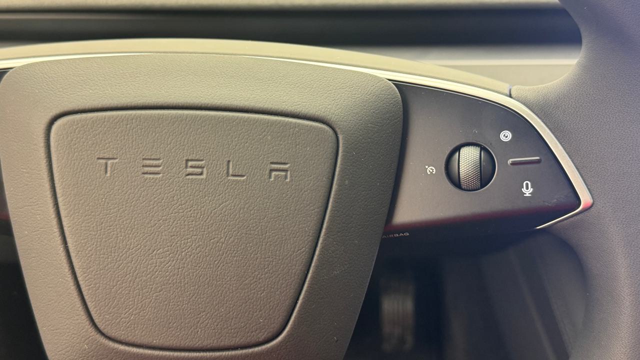 TESLA Model 3 Long Range Dual Motor AWD-image-9