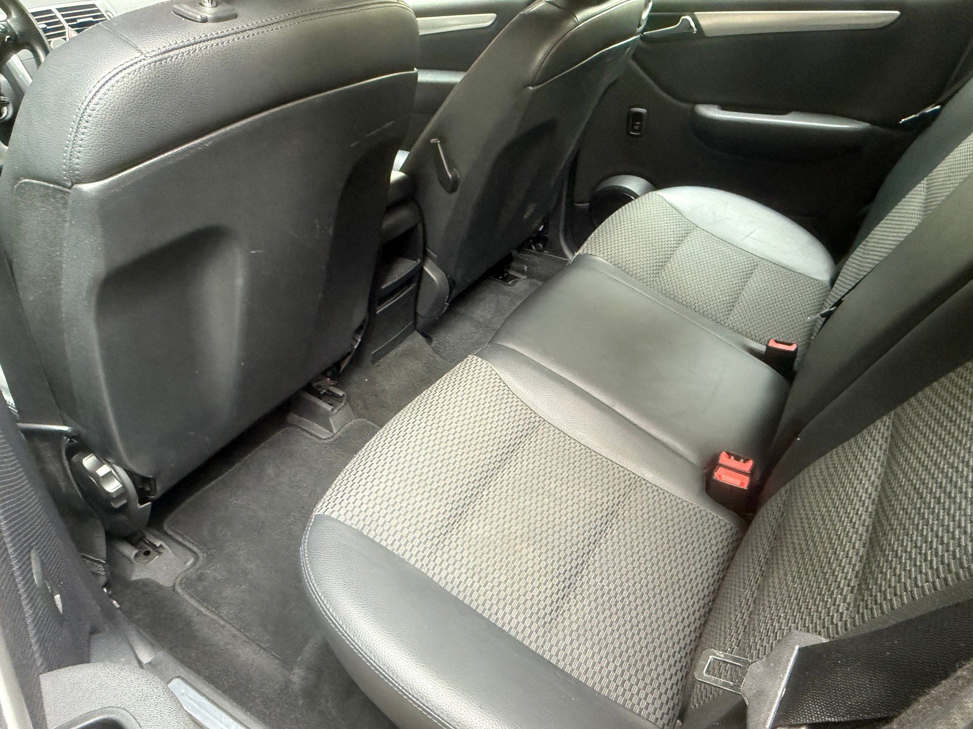MERCEDES-BENZ A 180 Style Autotronic-image-13