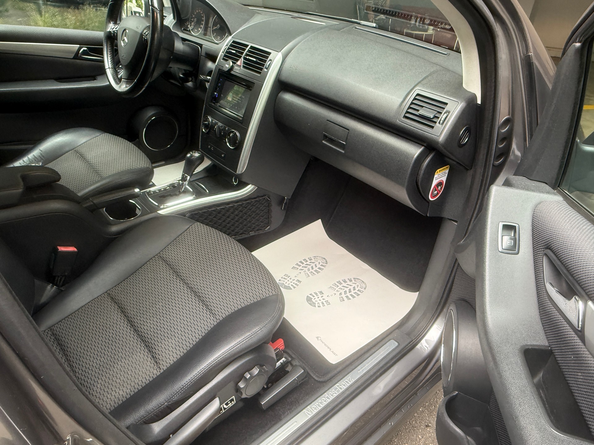 MERCEDES-BENZ A 180 Style Autotronic-image-11