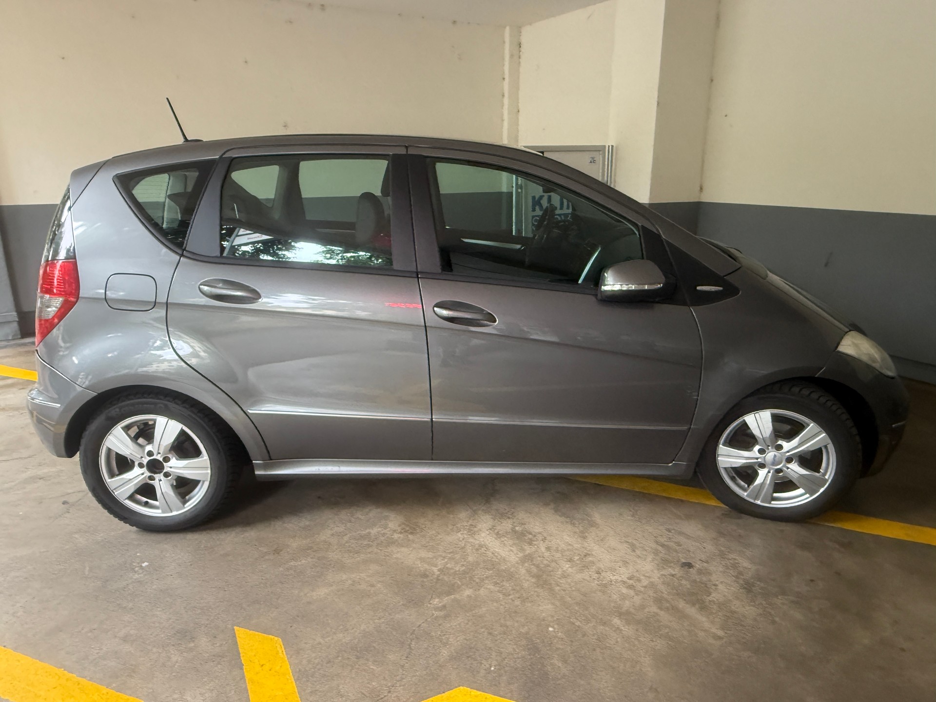 MERCEDES-BENZ A 180 Style Autotronic-image-8