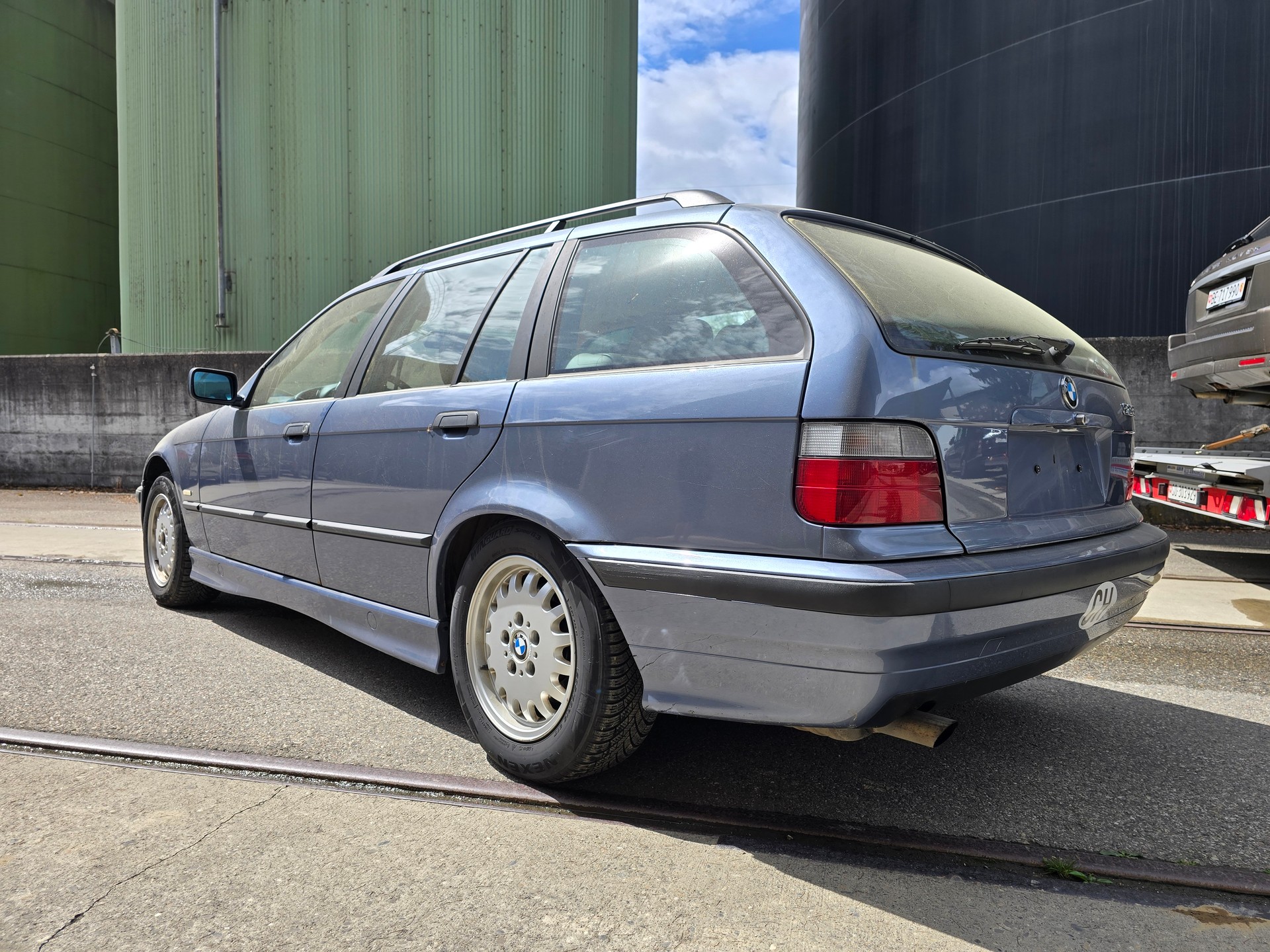 BMW 323i Touring Exclusiv-image-2