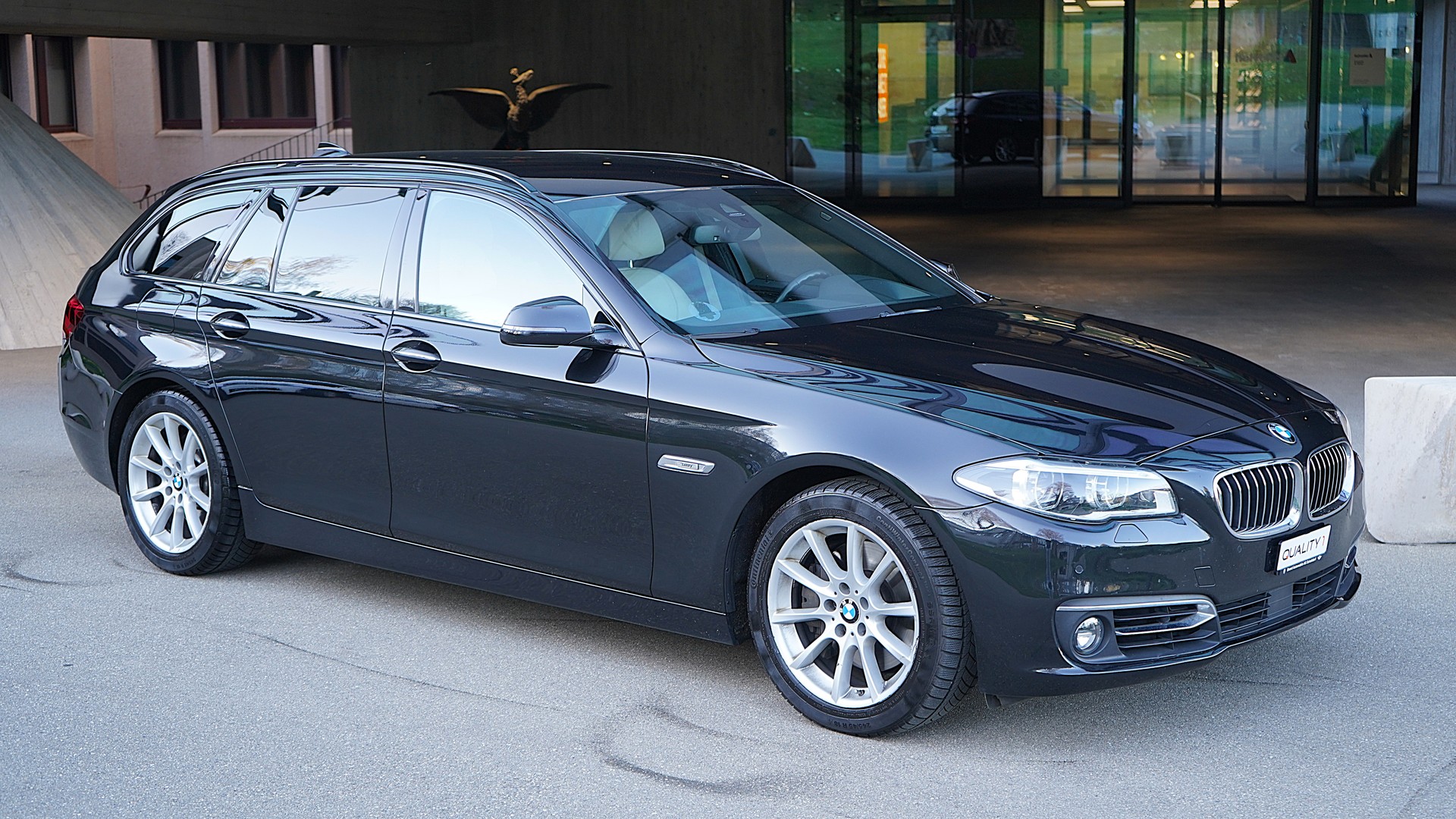 BMW 535d Touring xDrive Steptronic-image-0