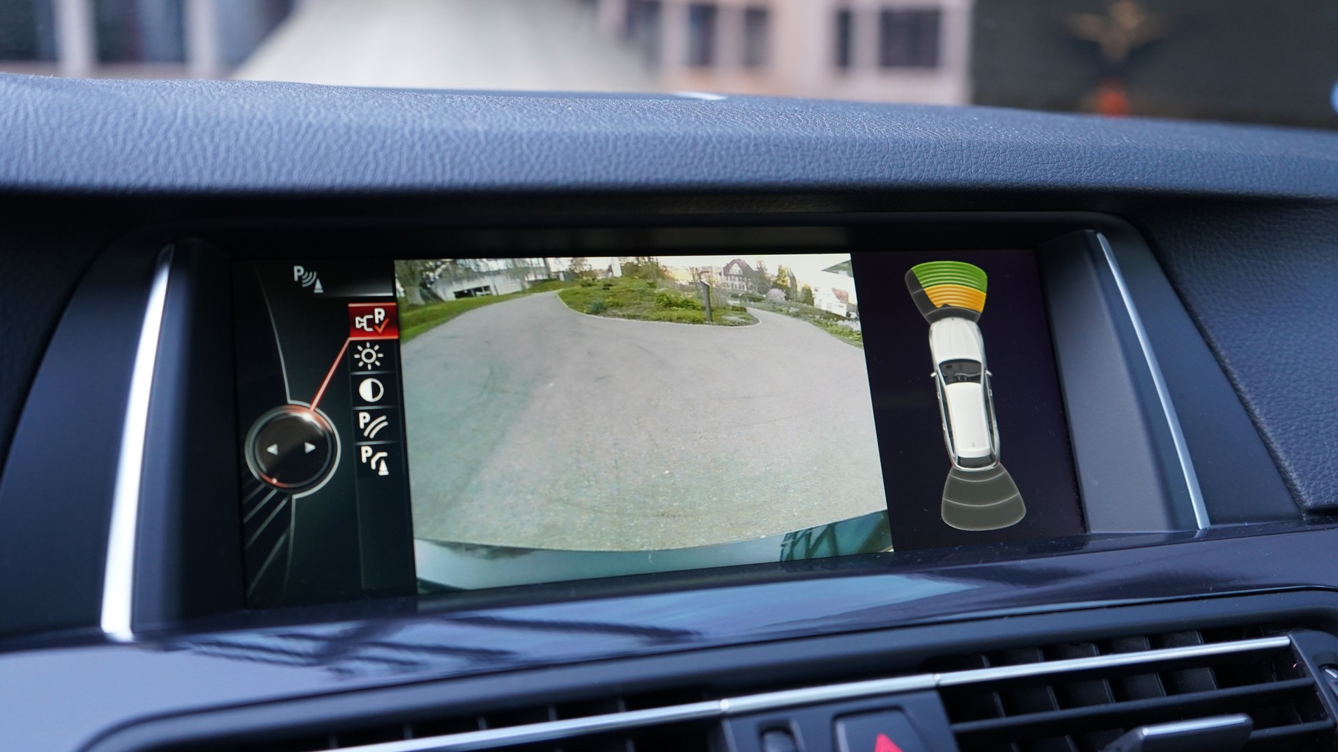 BMW 535d Touring xDrive Steptronic-image-13