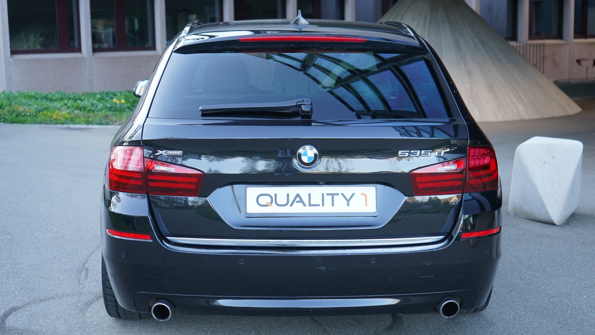 BMW 535d Touring xDrive Steptronic-image-4