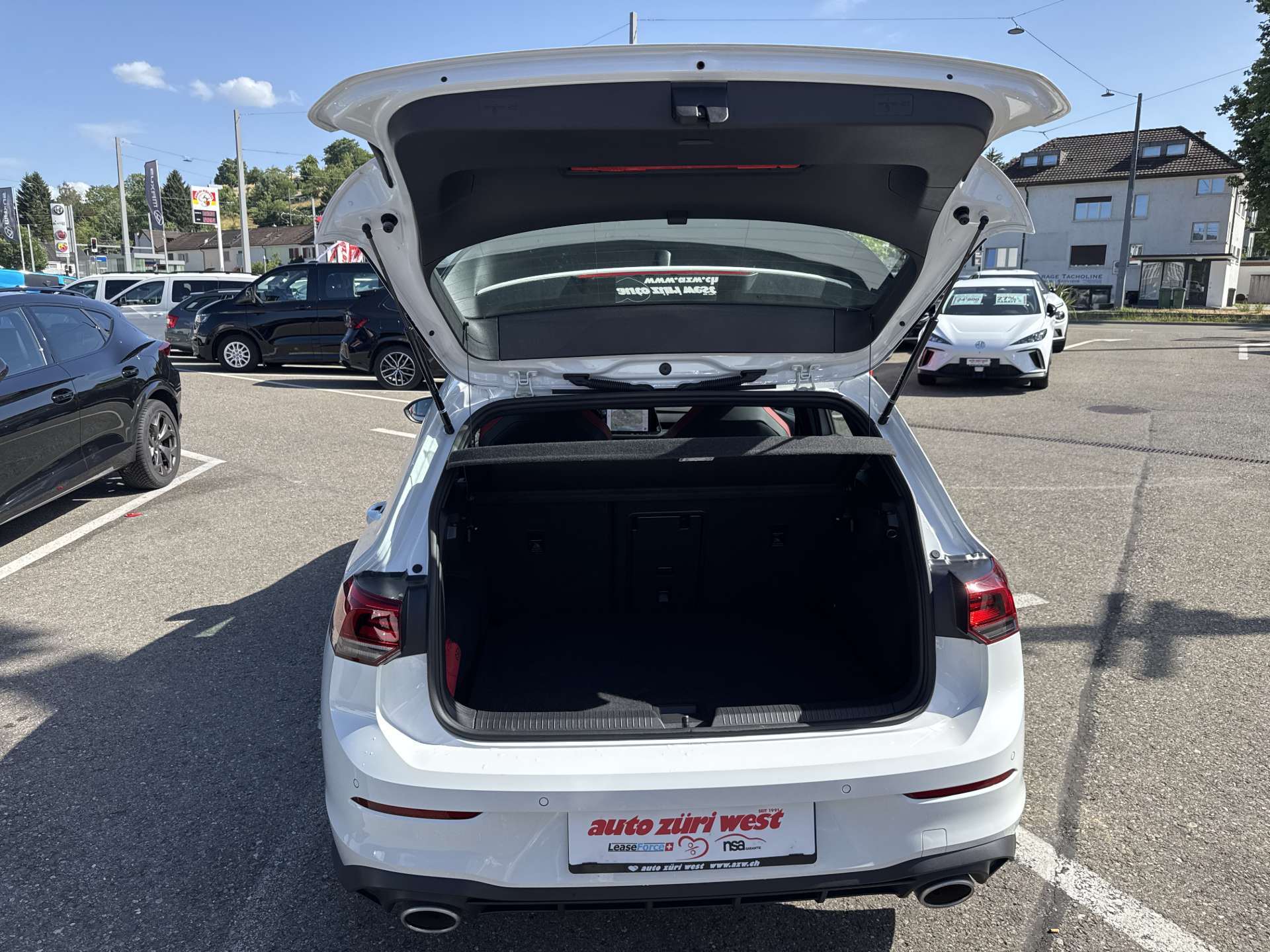 VW Golf 2.0 TSi GTi Clubsport 301PS DSG-Automat-image-7