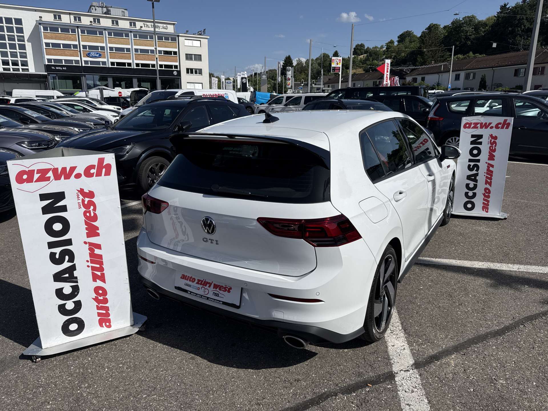 VW Golf 2.0 TSi GTi Clubsport 301PS DSG-Automat-image-2