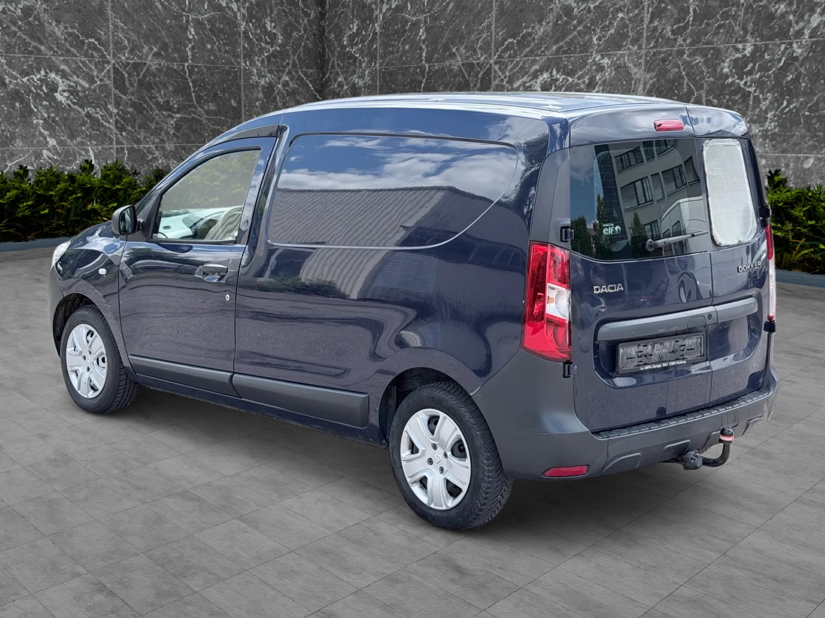 DACIA Dokker Van TCe 115 S&S Essential Verblecht-image-2