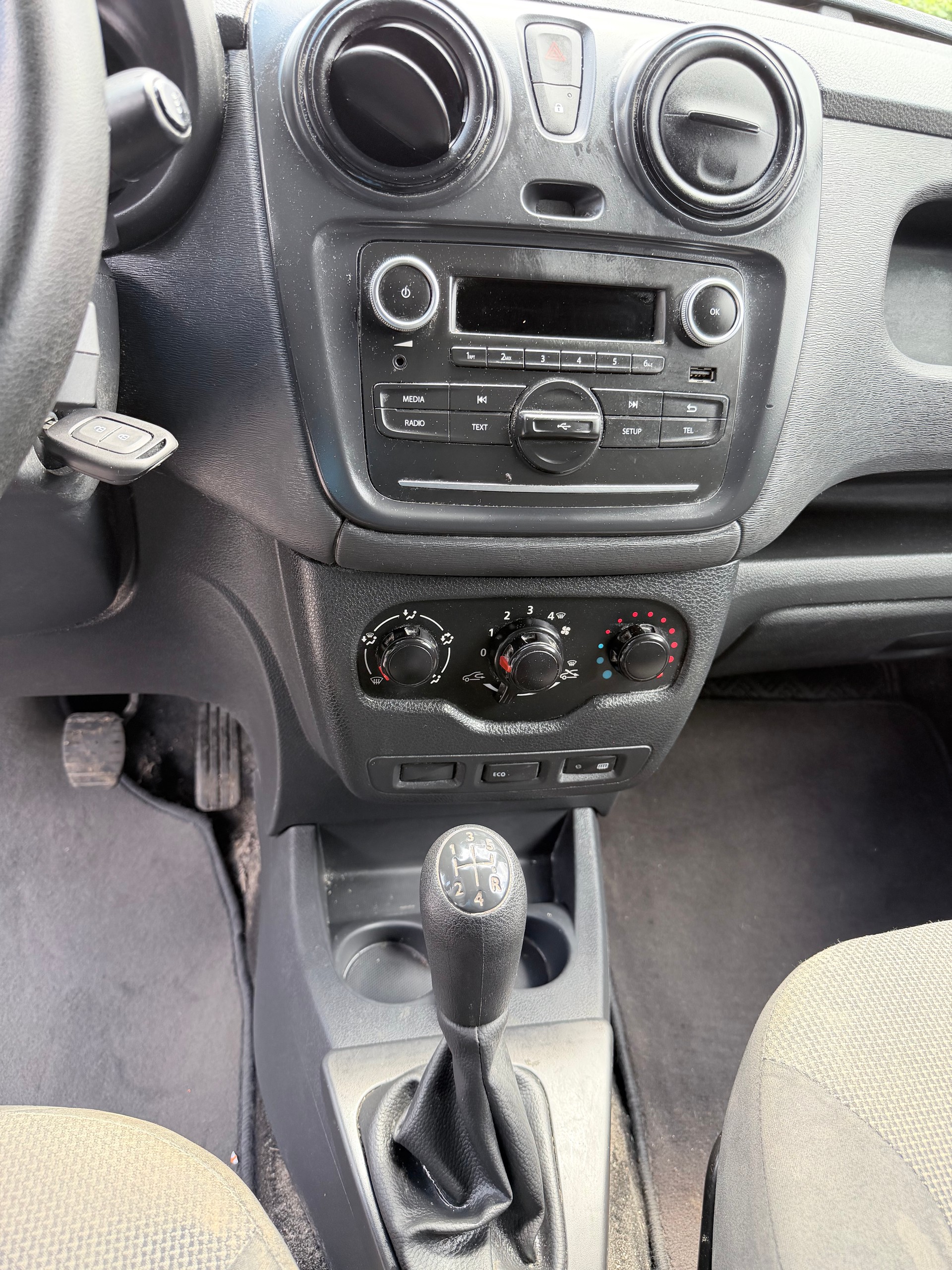 DACIA Dokker Van TCe 115 S&S Essential Verblecht-image-9