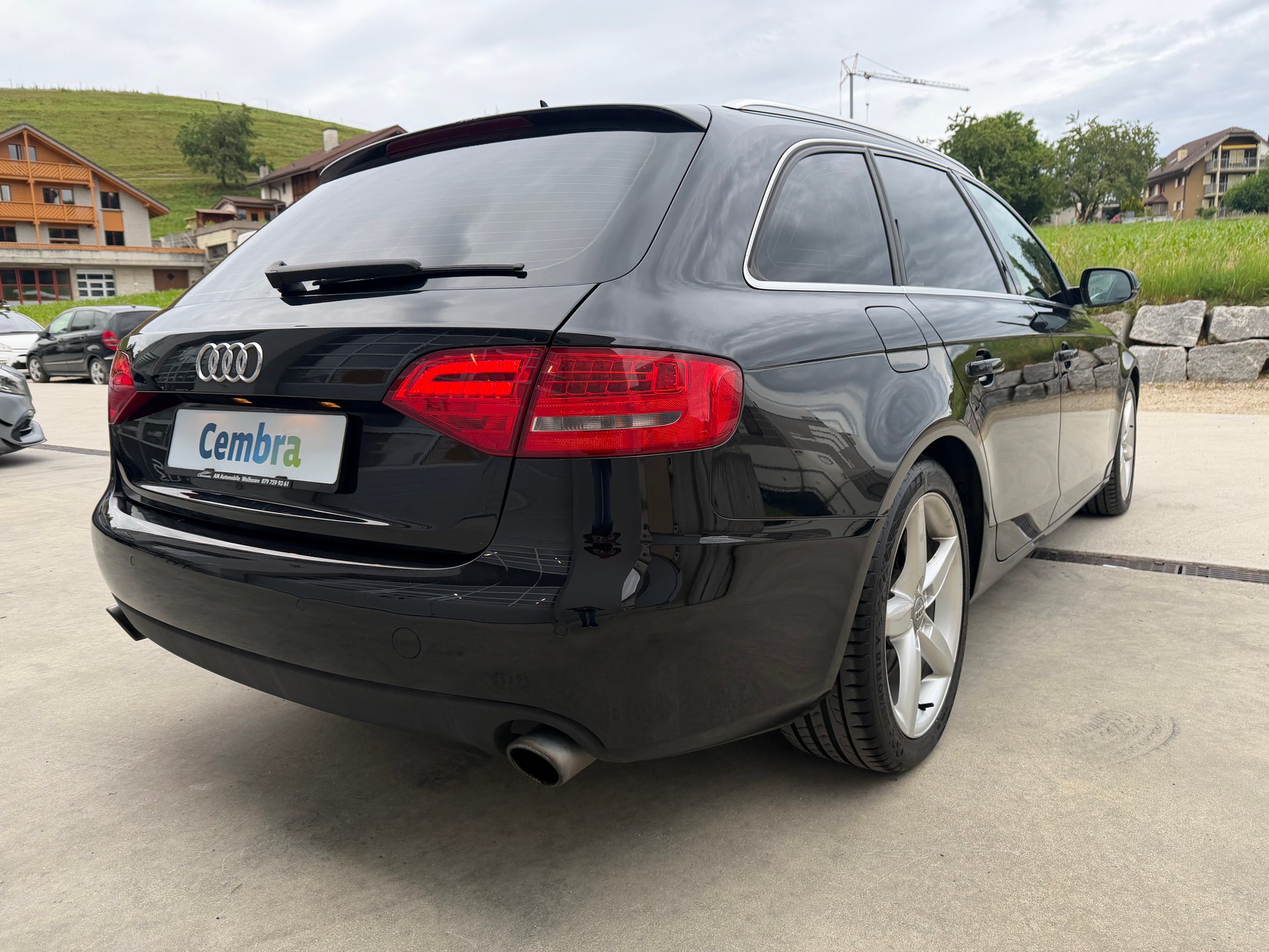 AUDI A4 Avant 2.0 TFSI Style quattro S-tronic-image-4