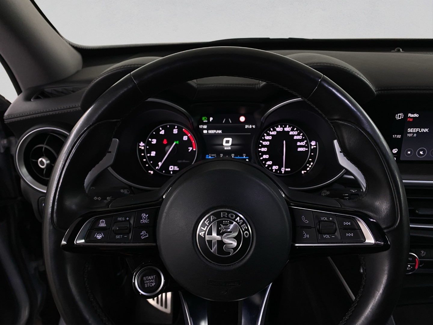 ALFA ROMEO Stelvio 2.0 TI Q4 Automatic-image-9