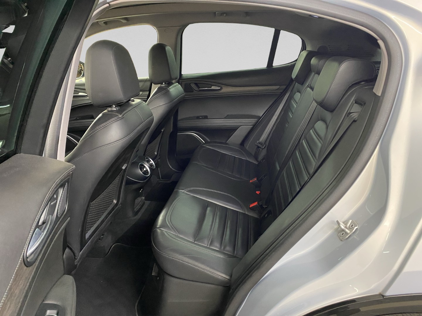 ALFA ROMEO Stelvio 2.0 TI Q4 Automatic-image-21