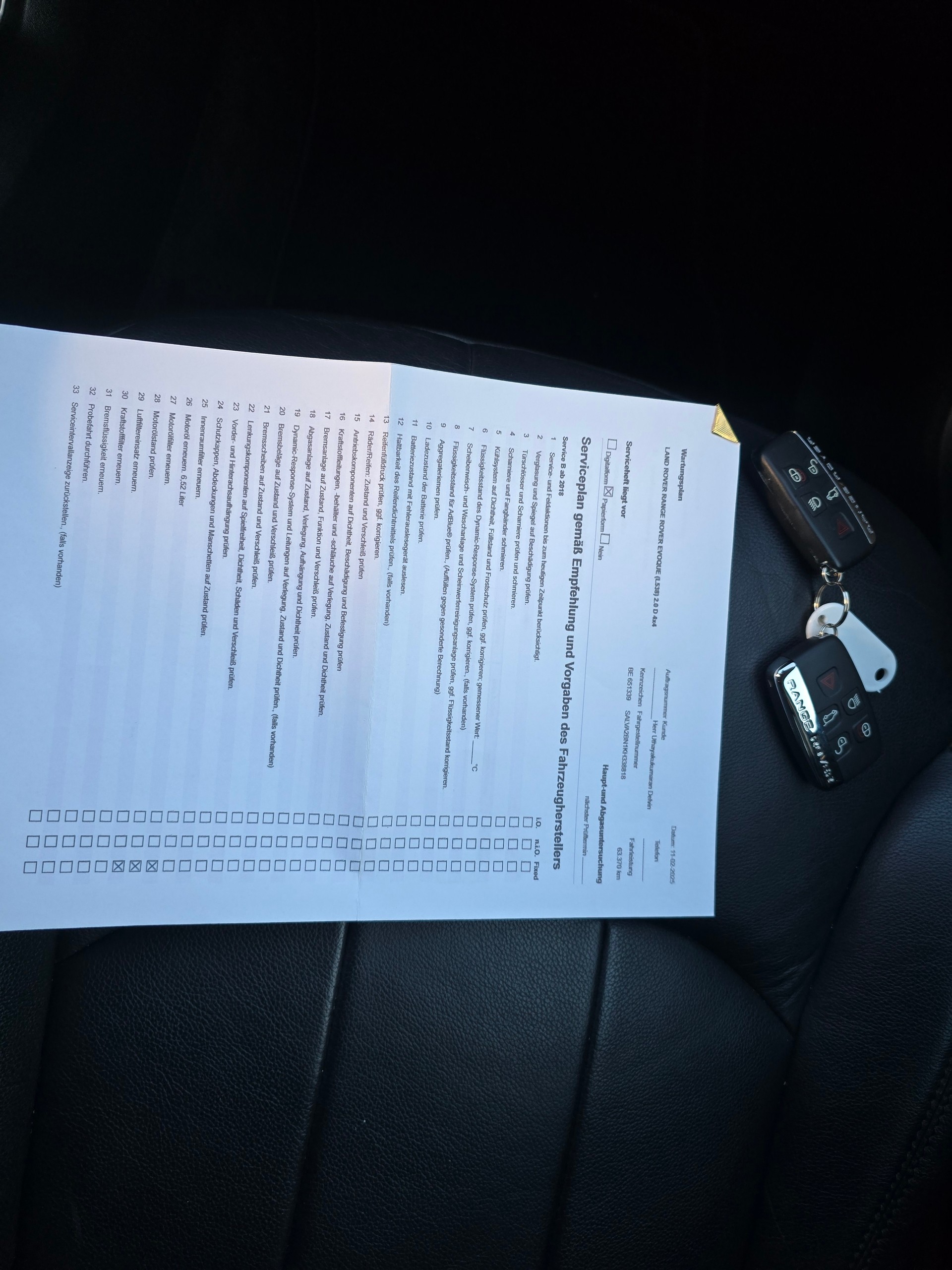 LAND ROVER Range Rover Evoque 2.0 TD4 SE Dynamic AT9-image-27