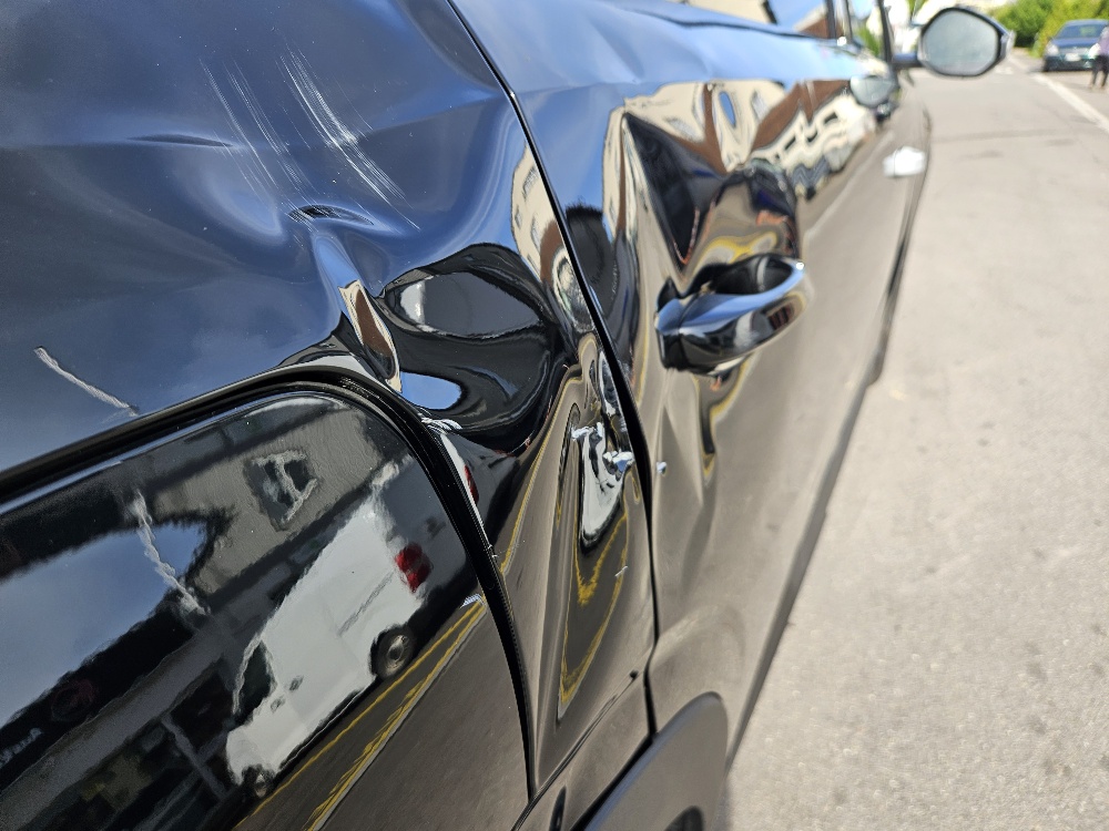 PEUGEOT 5008 145 Hybrid e-DCS6 Allure Premium-image-8