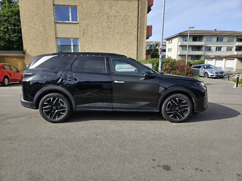 PEUGEOT 5008 145 Hybrid e-DCS6 Allure Premium-showroom-element-3