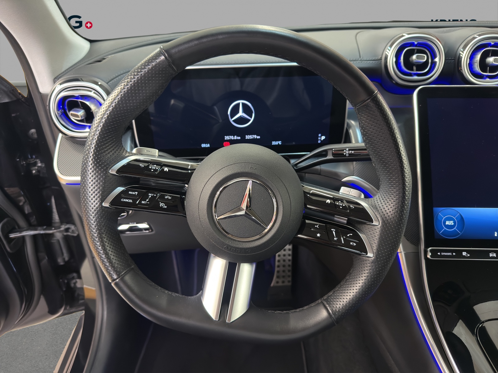 MERCEDES-BENZ GLC 200 4M - Coupé - AMG / 20 Zoll Räder / AHK / Rückfahrkamera-image-9