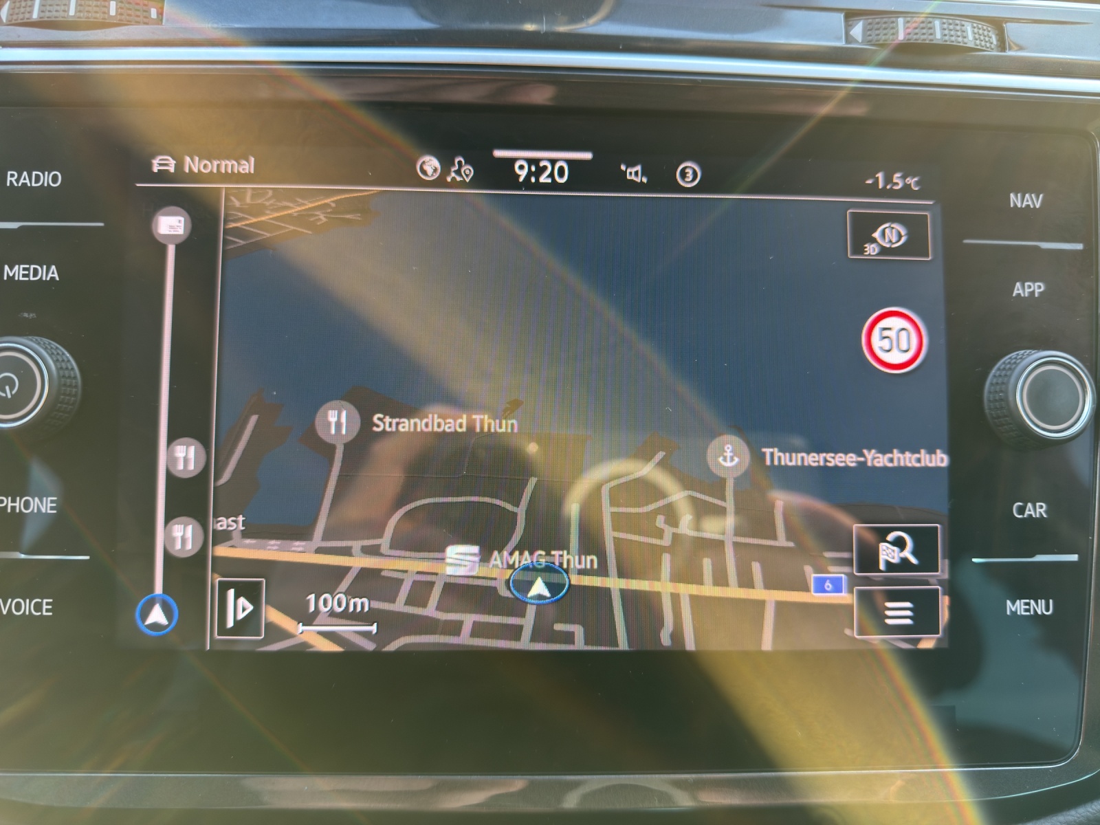 VW Tiguan 2.0 TDI SCR Elegance 4Motion DSG-image-15