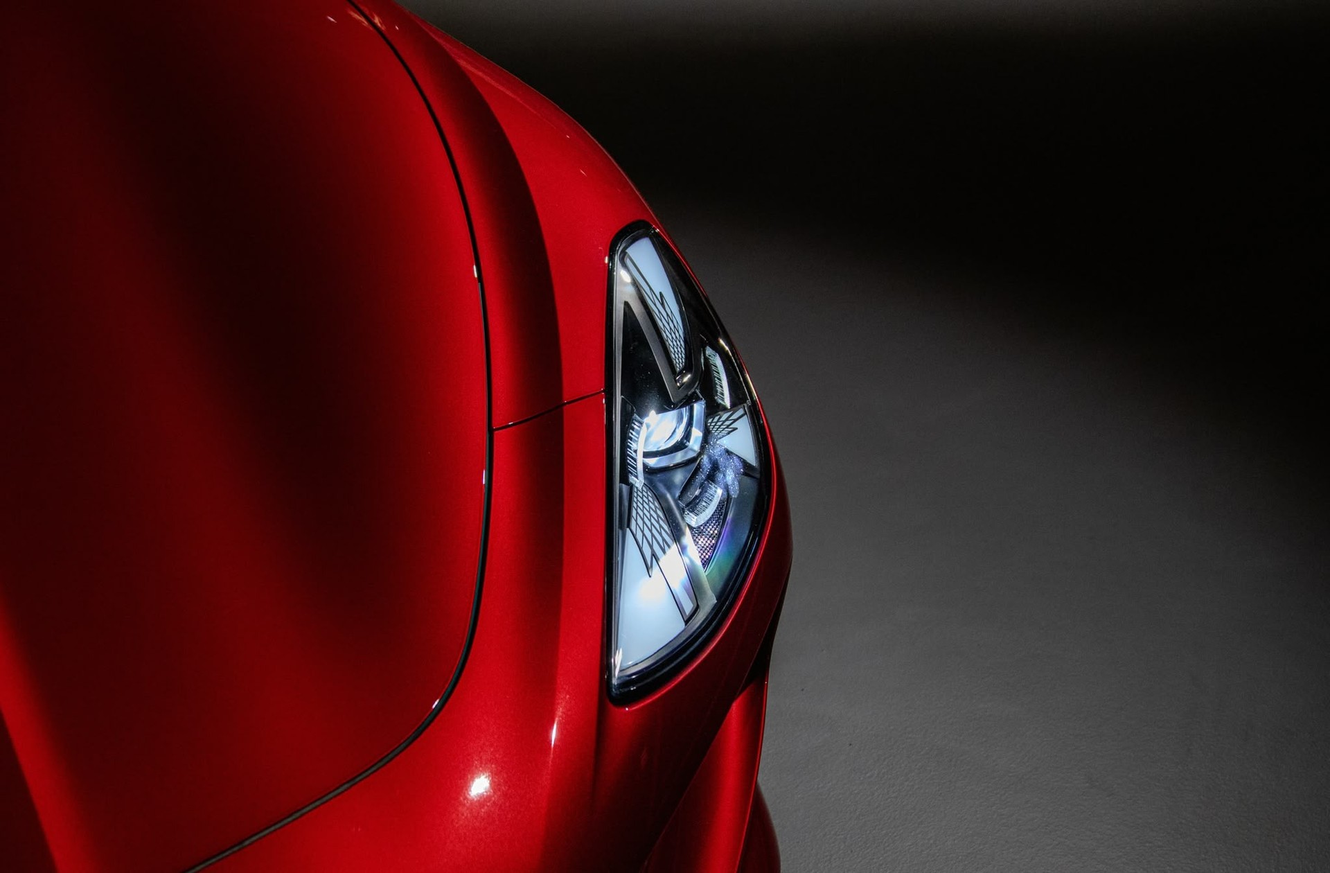 MG Cyberster 77kWh 4WD-image-2