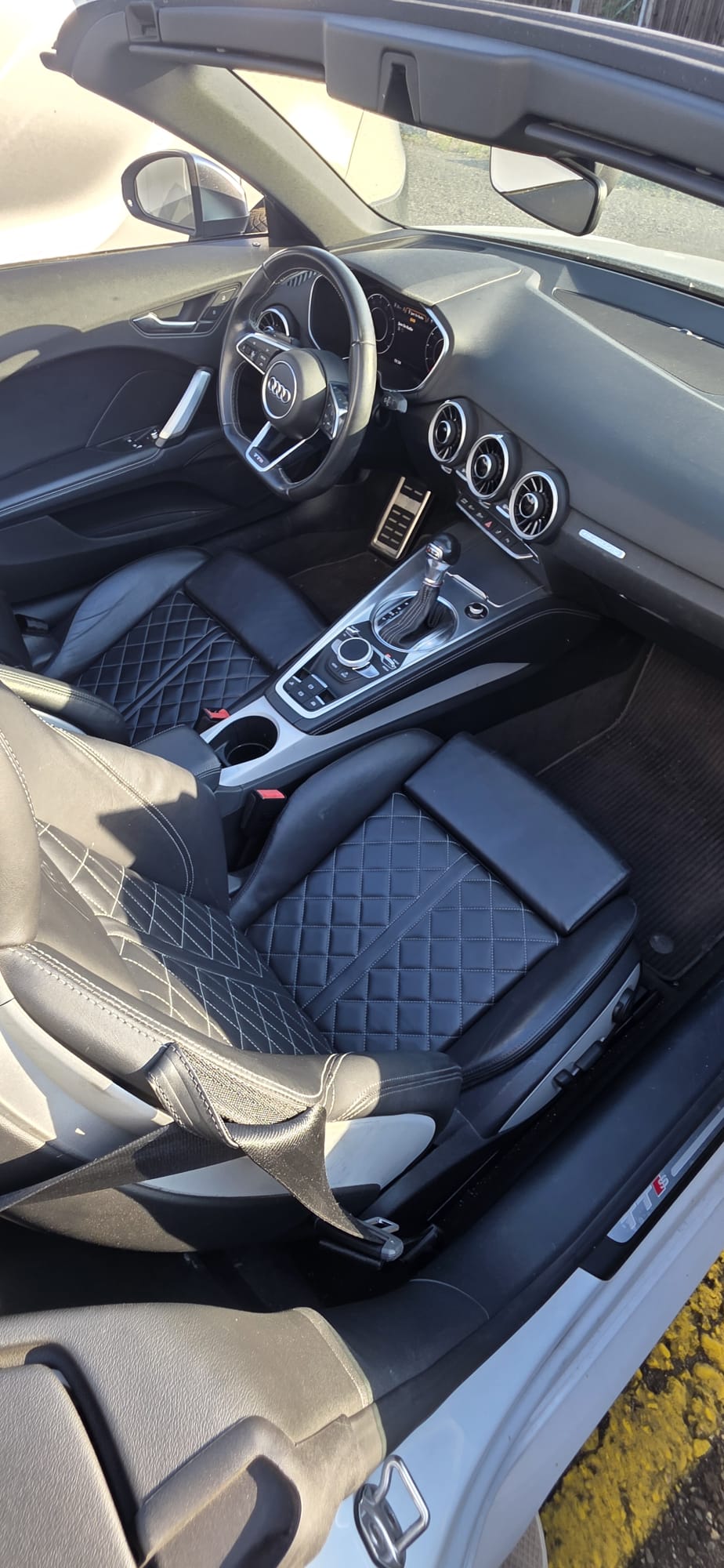 AUDI TTS Roadster 2.0 TFSI quattro S-tronic-image-9