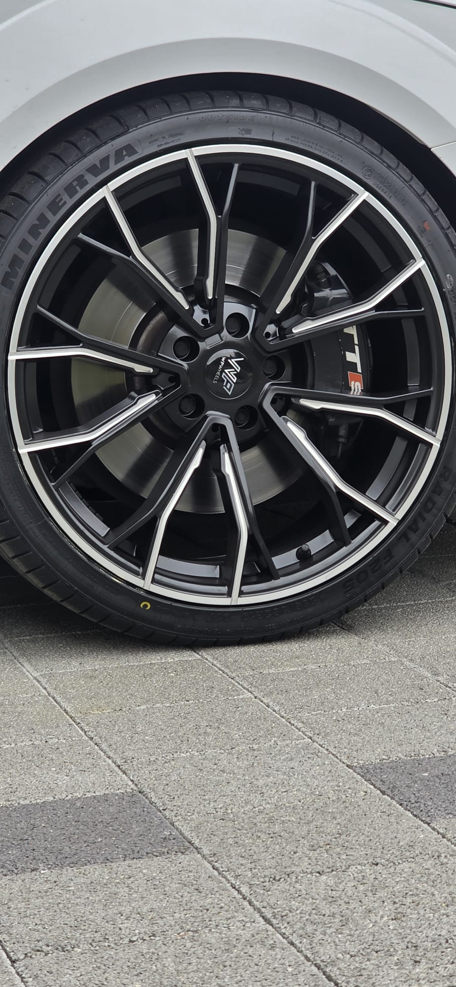AUDI TTS Roadster 2.0 TFSI quattro S-tronic-image-7