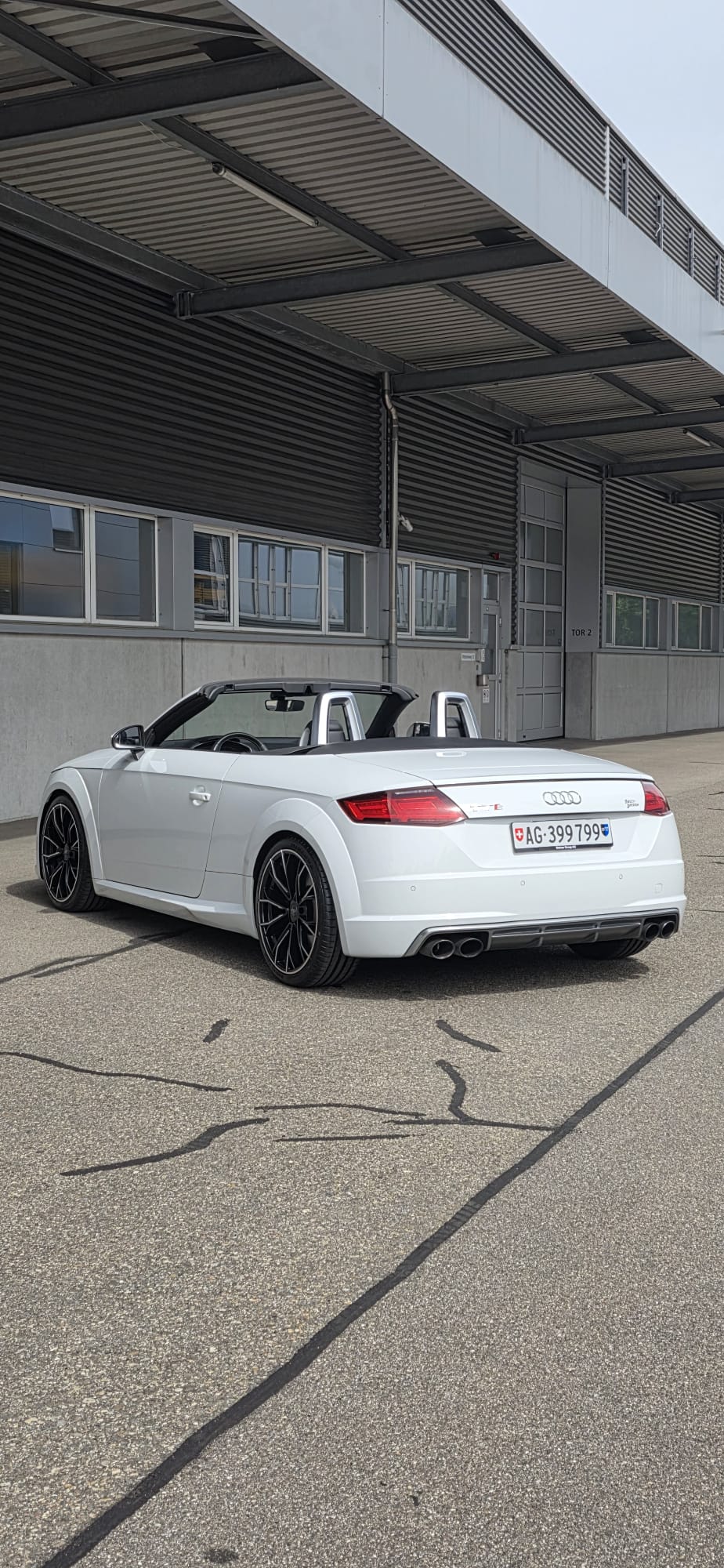 AUDI TTS Roadster 2.0 TFSI quattro S-tronic-image-4