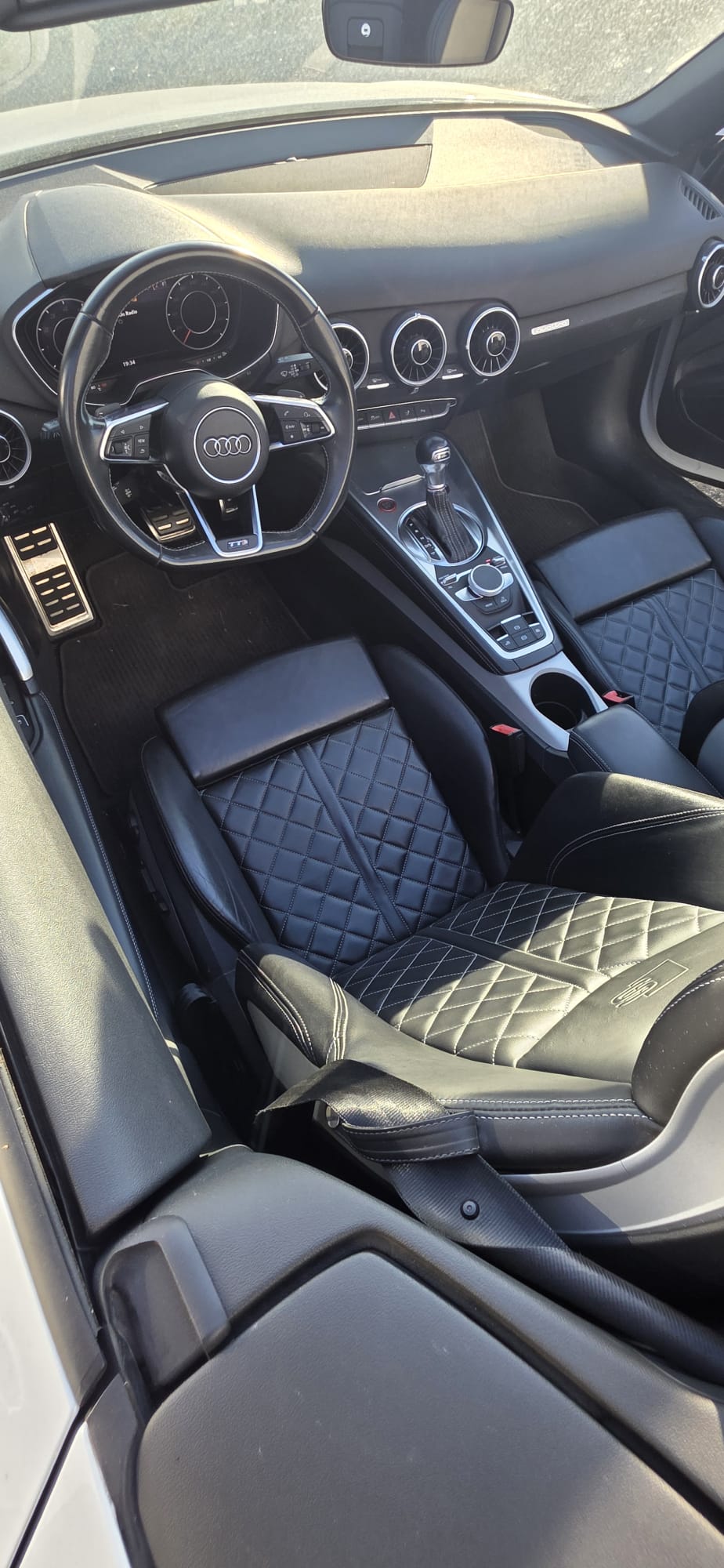 AUDI TTS Roadster 2.0 TFSI quattro S-tronic-image-10