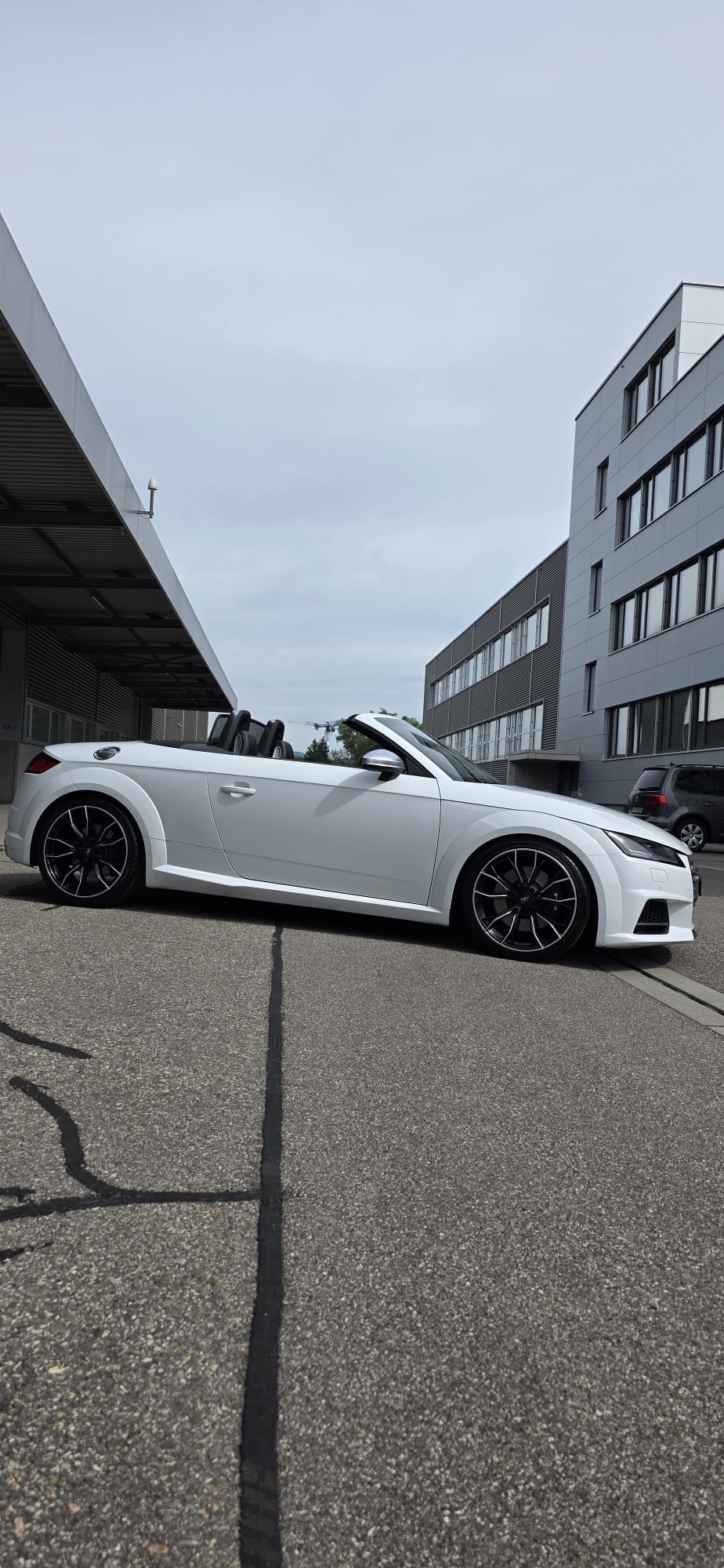 AUDI TTS Roadster 2.0 TFSI quattro S-tronic-image-2