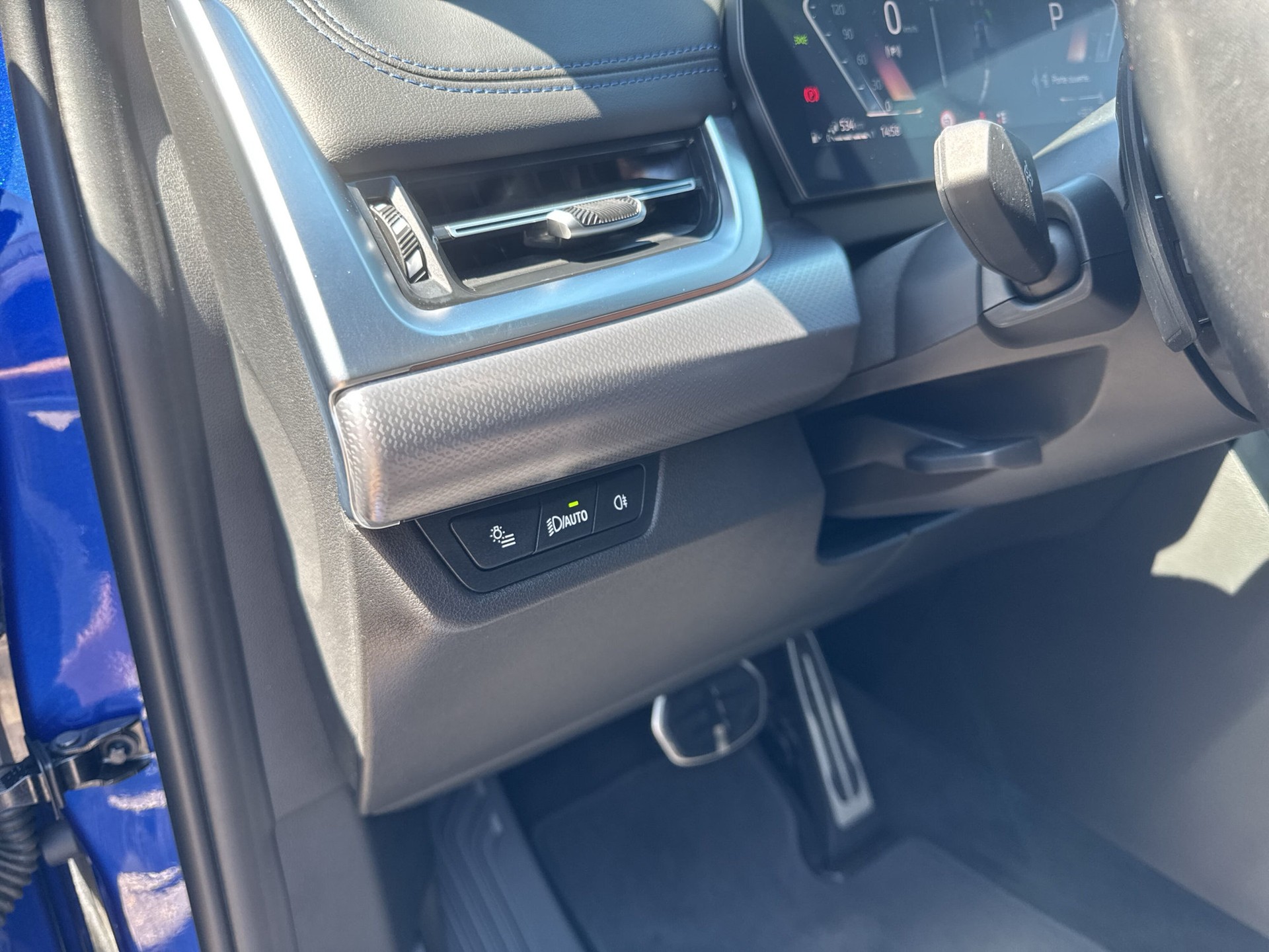 BMW 225e xDrive Active Tourer M Sport-image-18