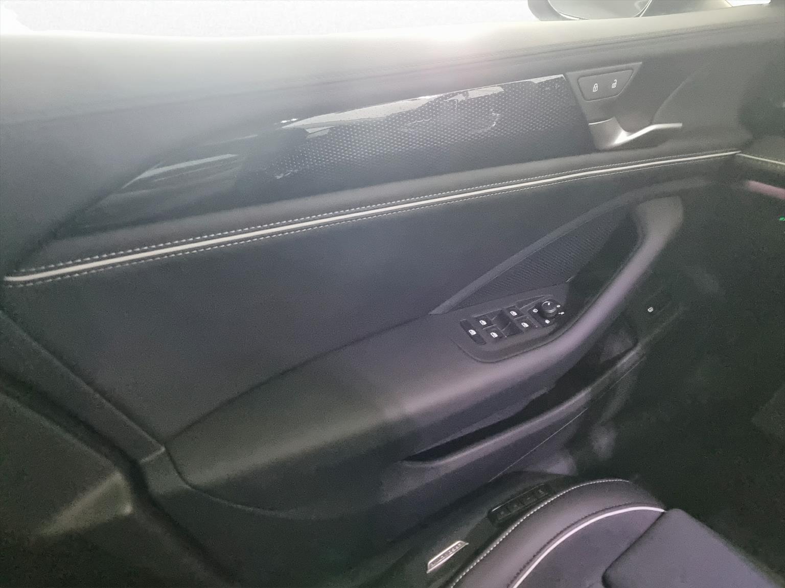 VW Passat Variant 1.5 TSI evo2 Plug-In- Hybrid Busine-image-11