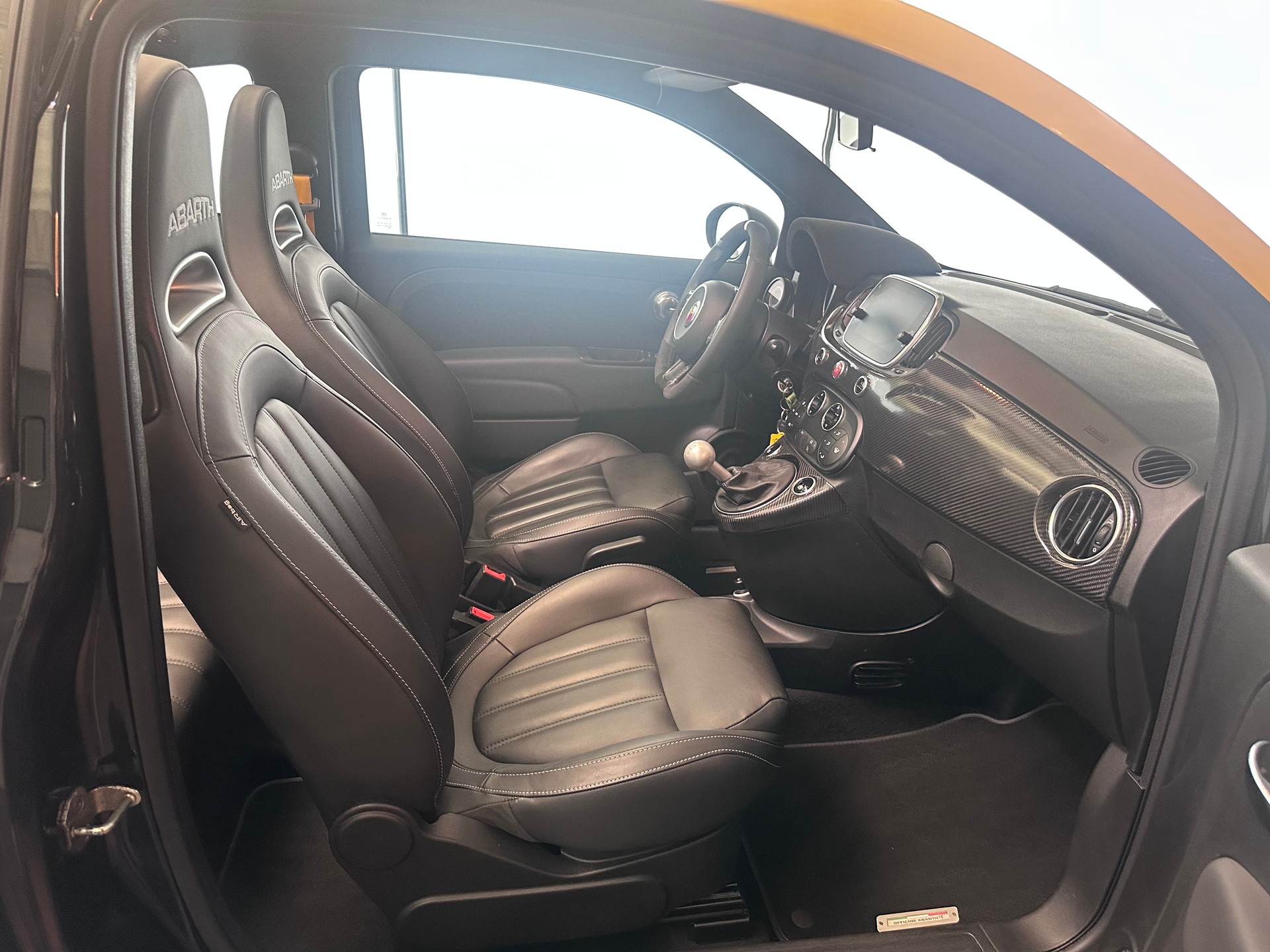 FIAT 595 C Abarth 1.4 T-Jet 180 Competizione-image-27