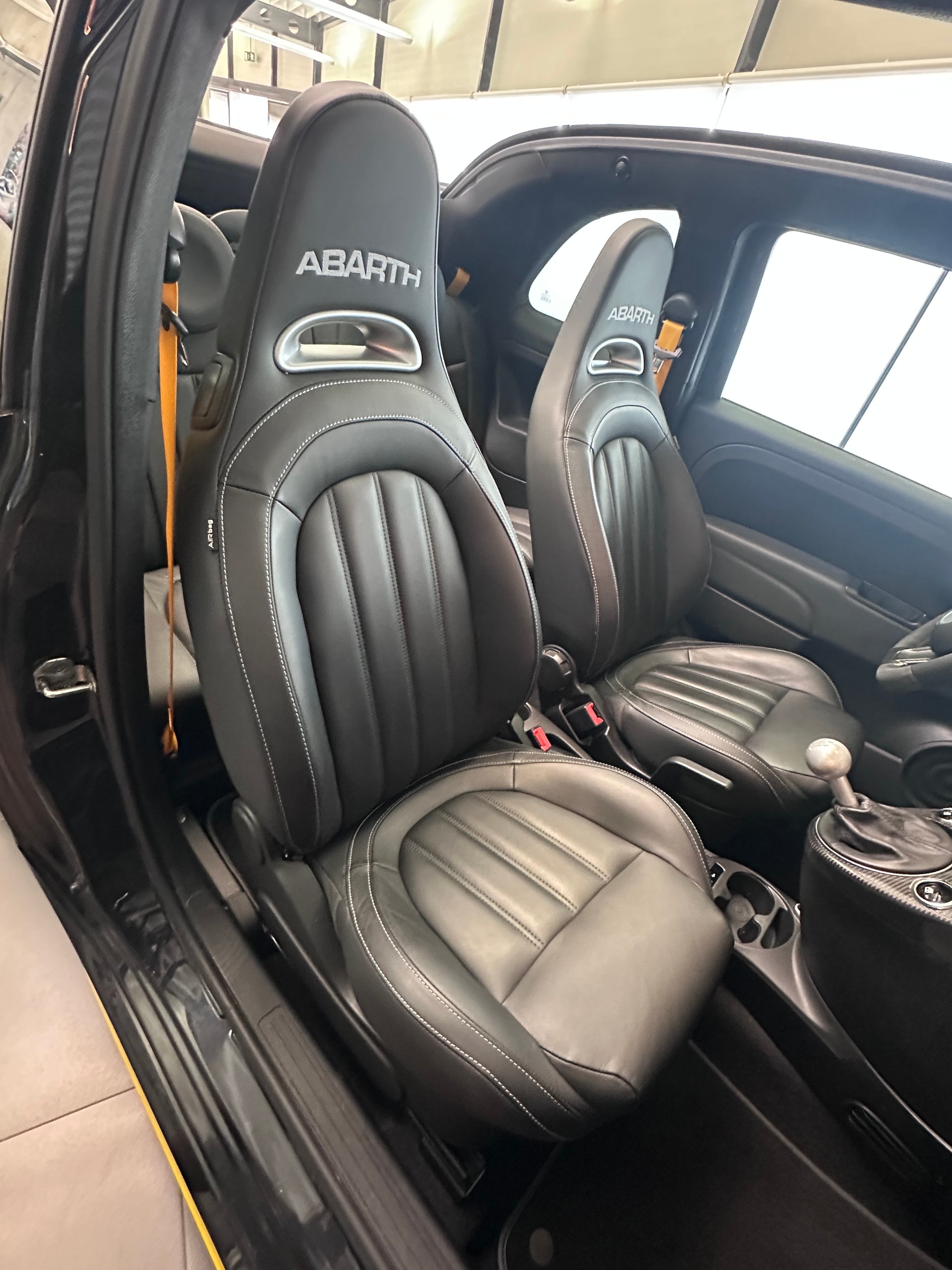 FIAT 595 C Abarth 1.4 T-Jet 180 Competizione-image-28