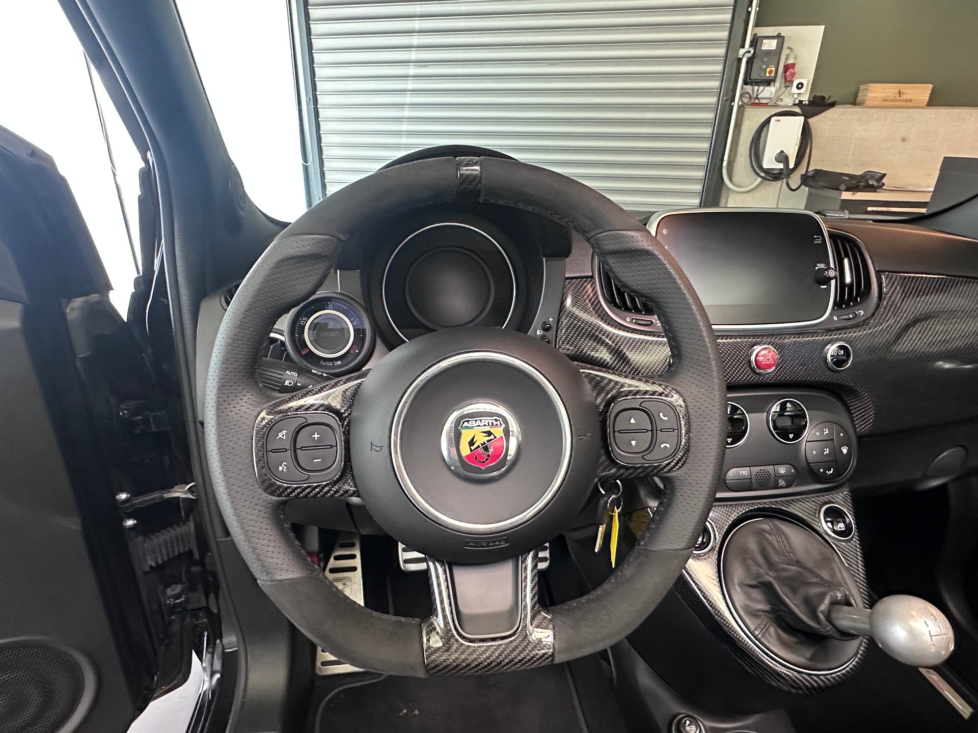 FIAT 595 C Abarth 1.4 T-Jet 180 Competizione-image-18