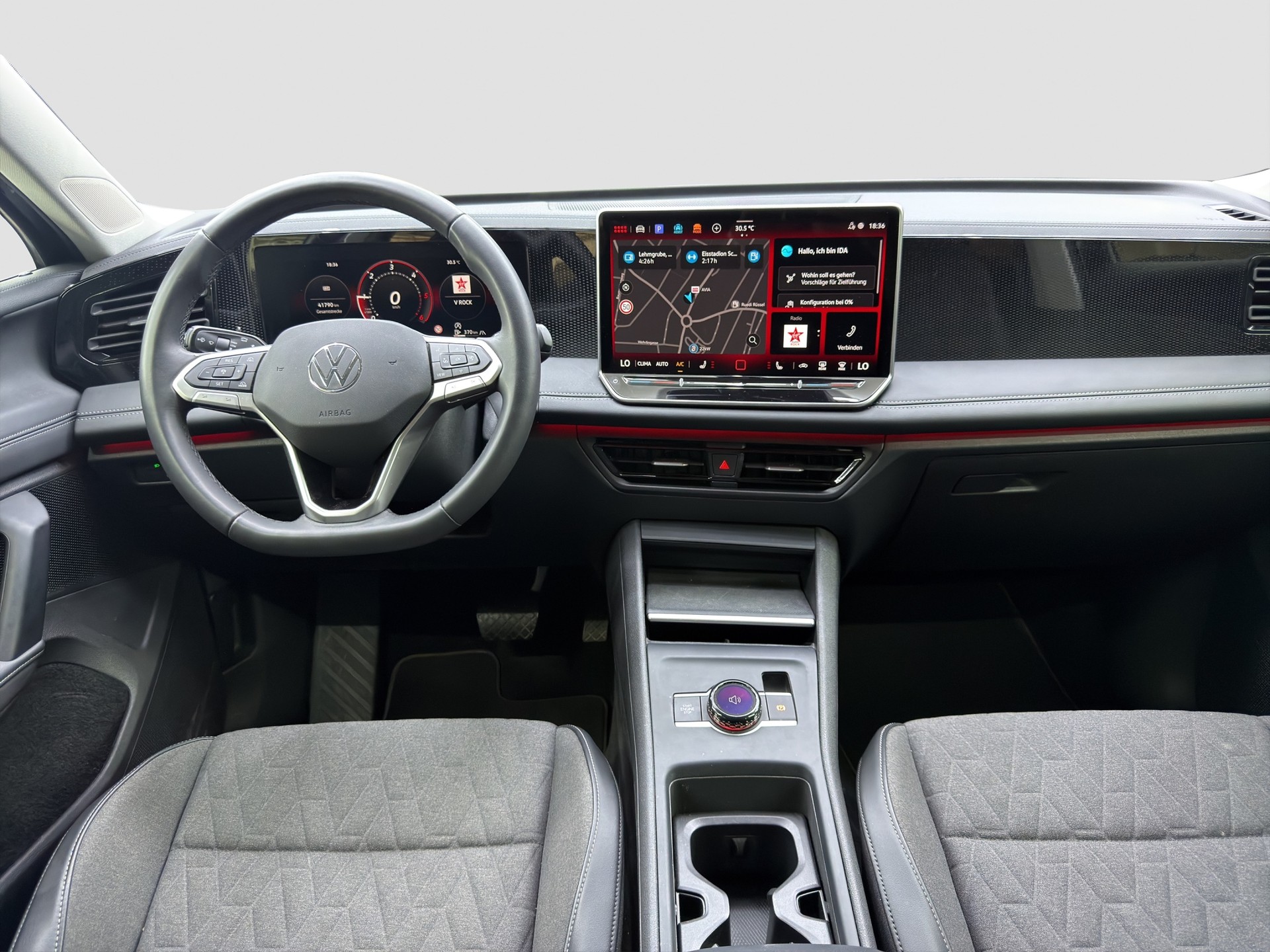 VW Tiguan 2.0 TDI SCR Life DSG-image-6