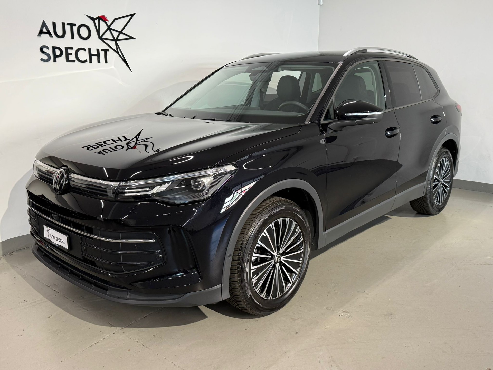 VW Tiguan 2.0 TDI SCR Life DSG-image-1
