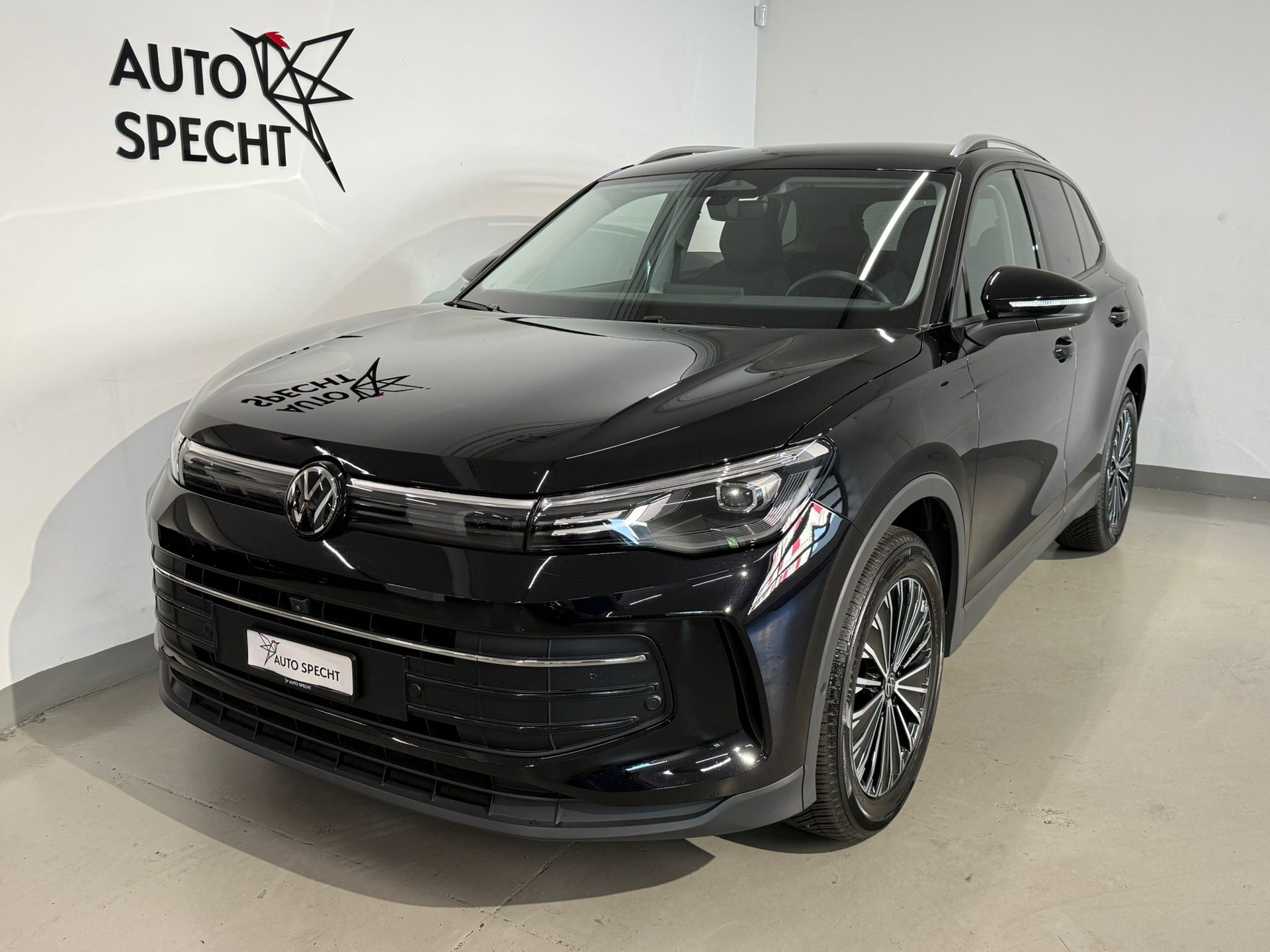 VW Tiguan 2.0 TDI SCR Life DSG-image-0