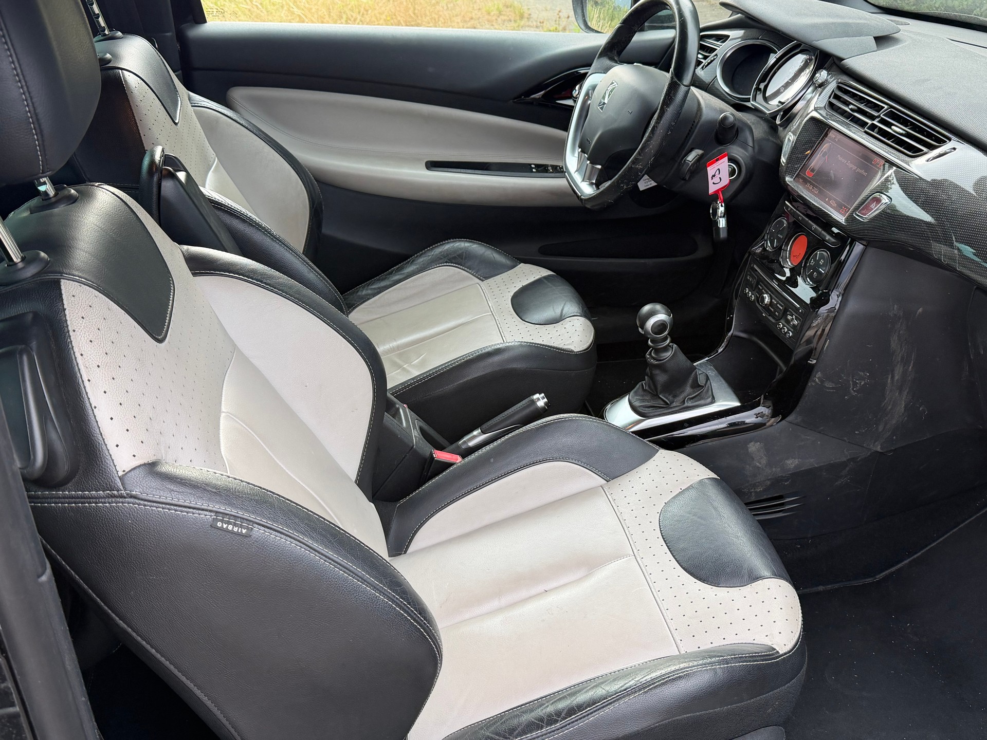 DS AUTOMOBILES DS3 1.6 THP Sport Chic-image-9