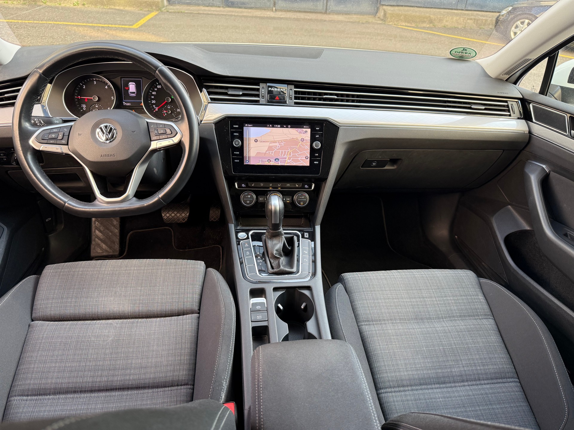 VW Passat 2.0 TDI BMT Business DSG RF-Kamera-image-4