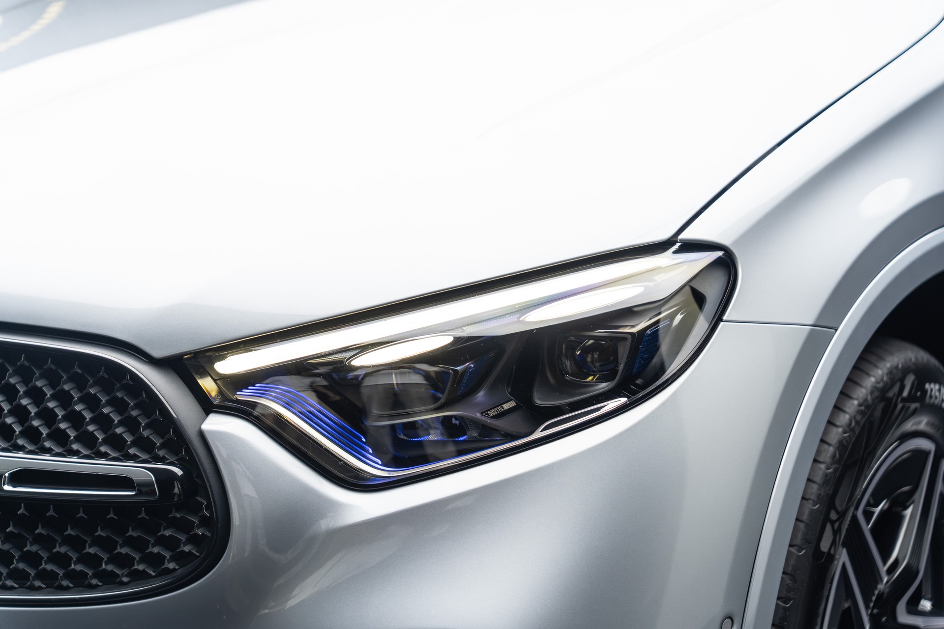 MERCEDES-BENZ GLC 400 e 4Matic 9G-Tronic AMG-Line-image-14
