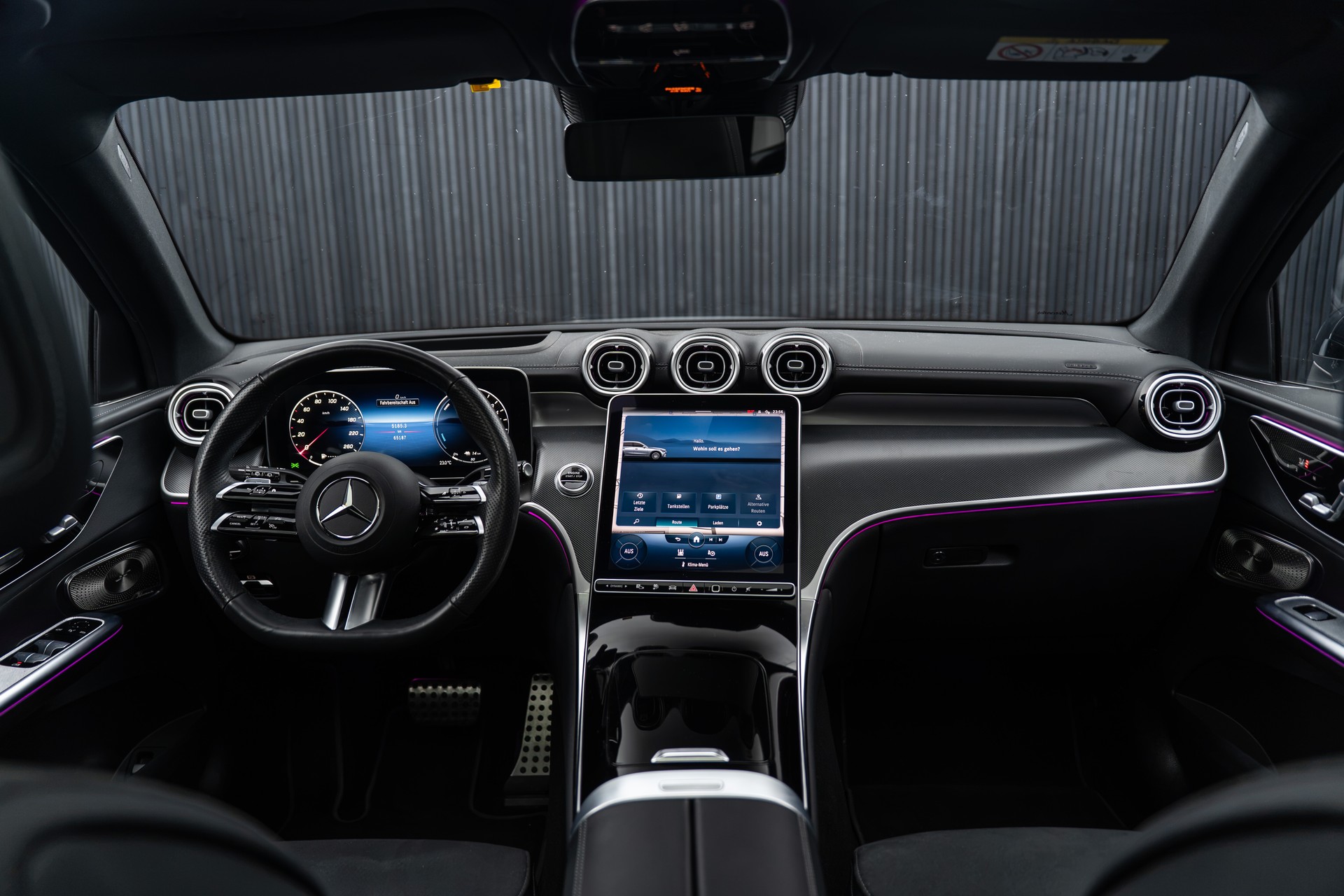 MERCEDES-BENZ GLC 400 e 4Matic 9G-Tronic AMG-Line-image-5