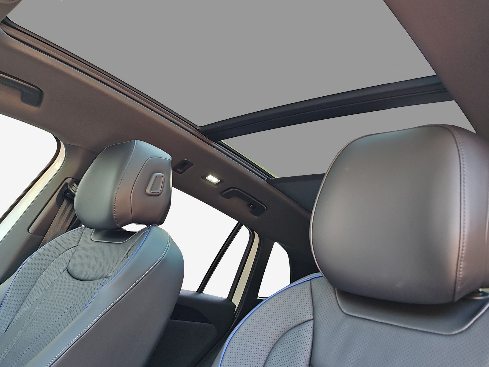 VW Tiguan 2.0 TSI DSG R-Line Plus 4Motion-image-14