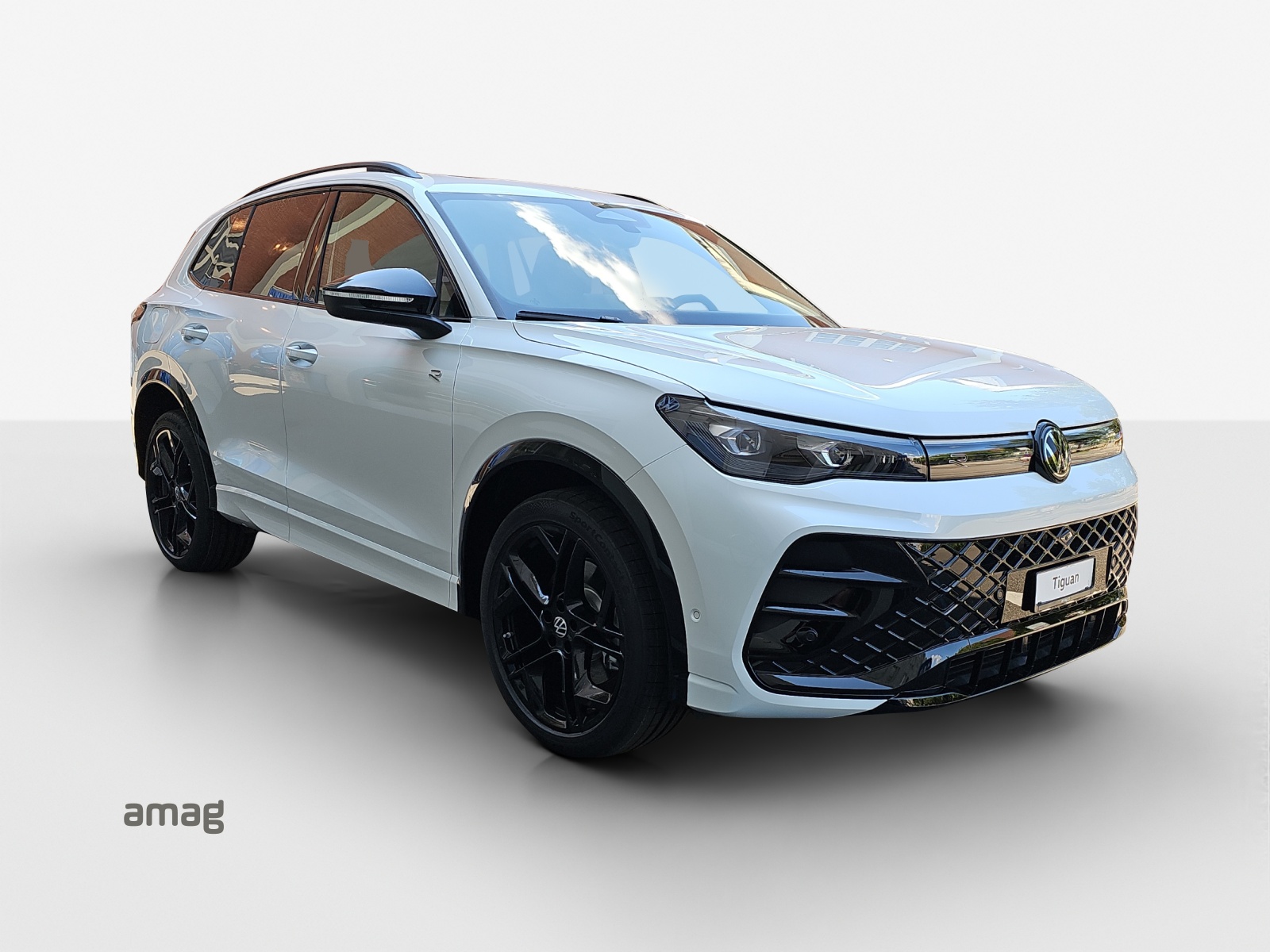 VW Tiguan 2.0 TSI DSG R-Line Plus 4Motion-image-5