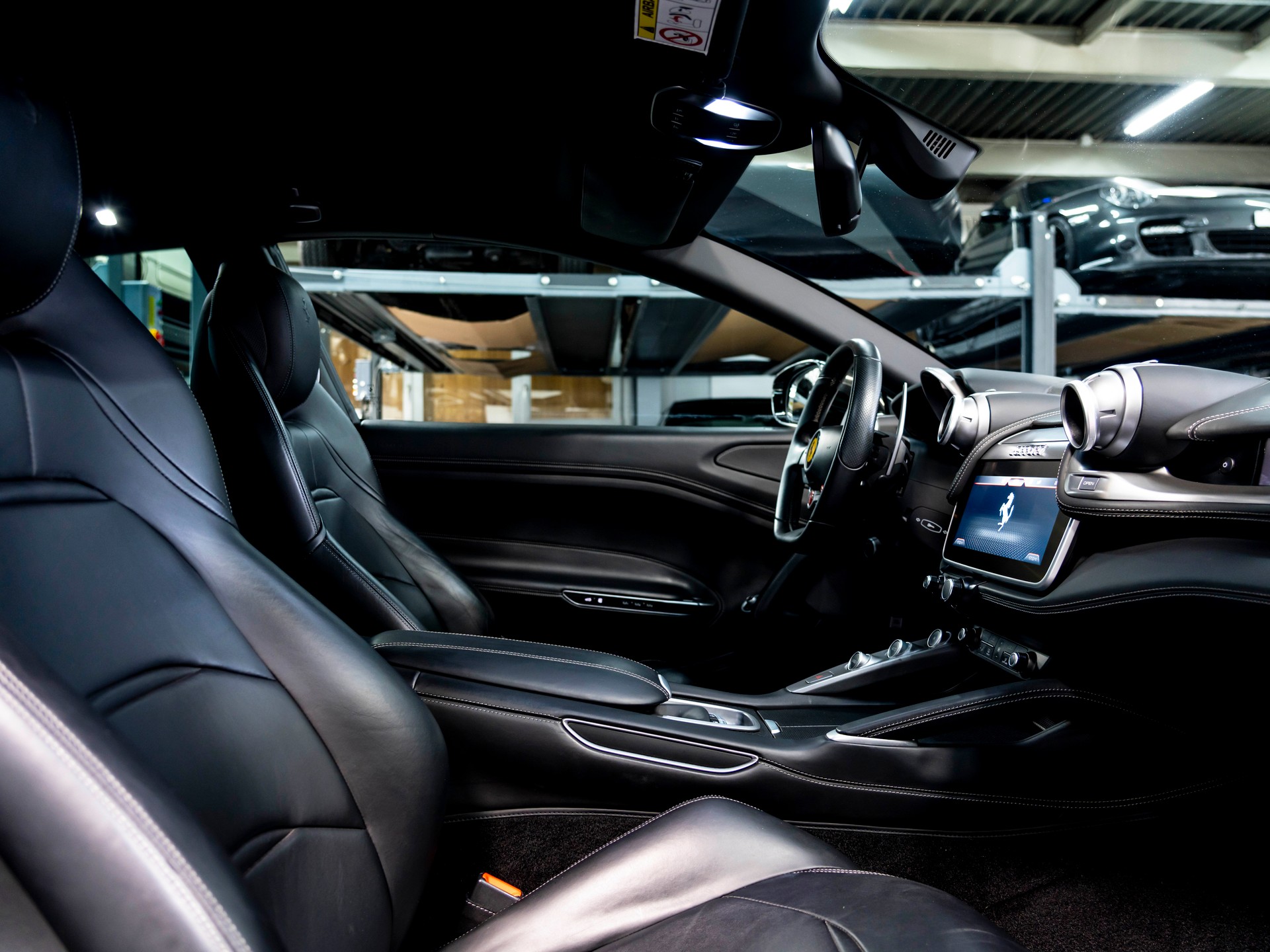 FERRARI GTC 4 Lusso-image-24