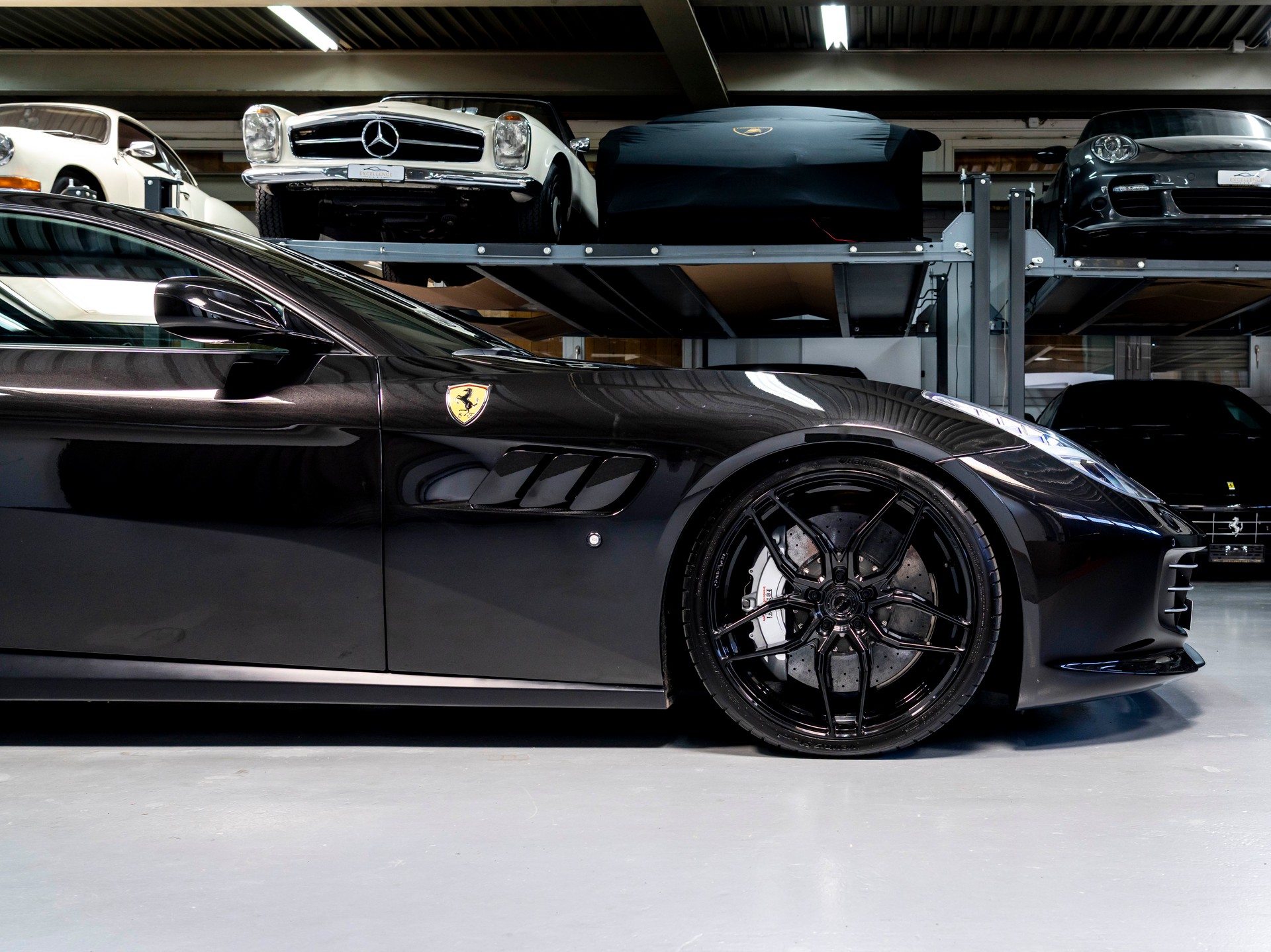FERRARI GTC 4 Lusso-image-9